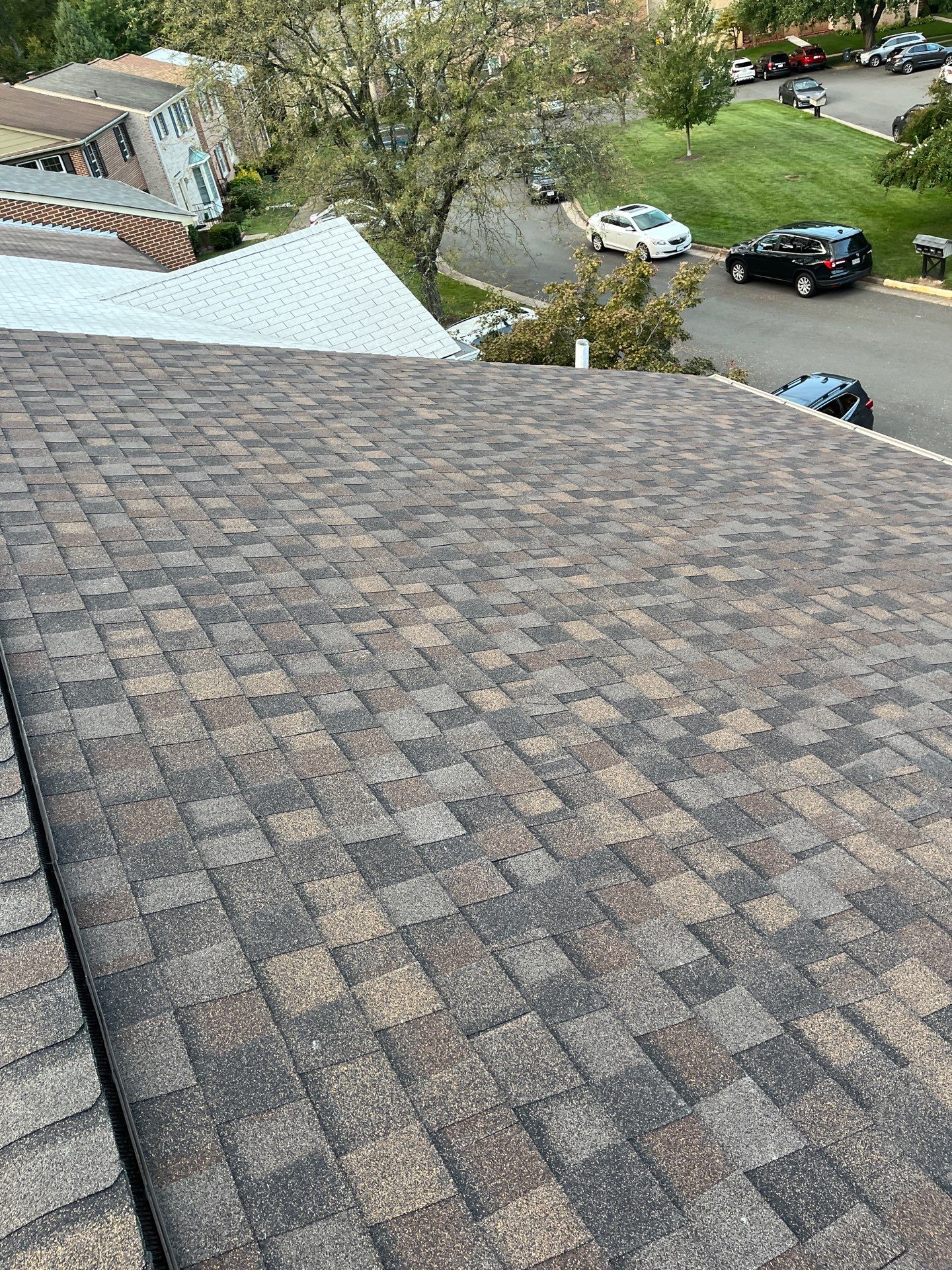 Springfield: Roof Replacement with Landmark Pro Designer Shingles in Max Def Shenandoah by RM Banning, Inc.