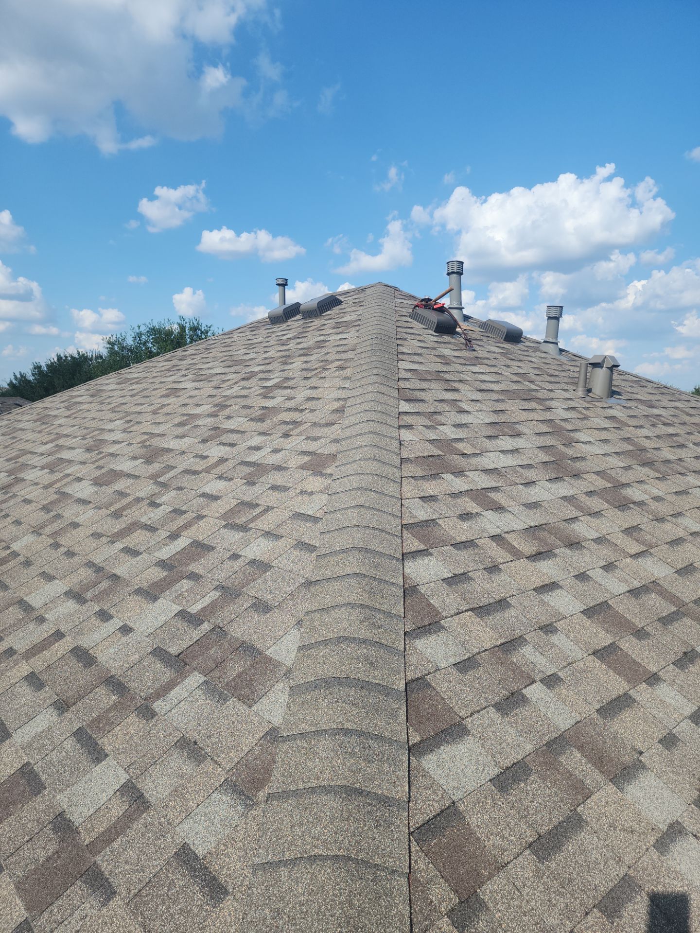 Residential Roofing Installation using Owen's Corning Duration (Lifetime) Shingles by Roof Repair Company