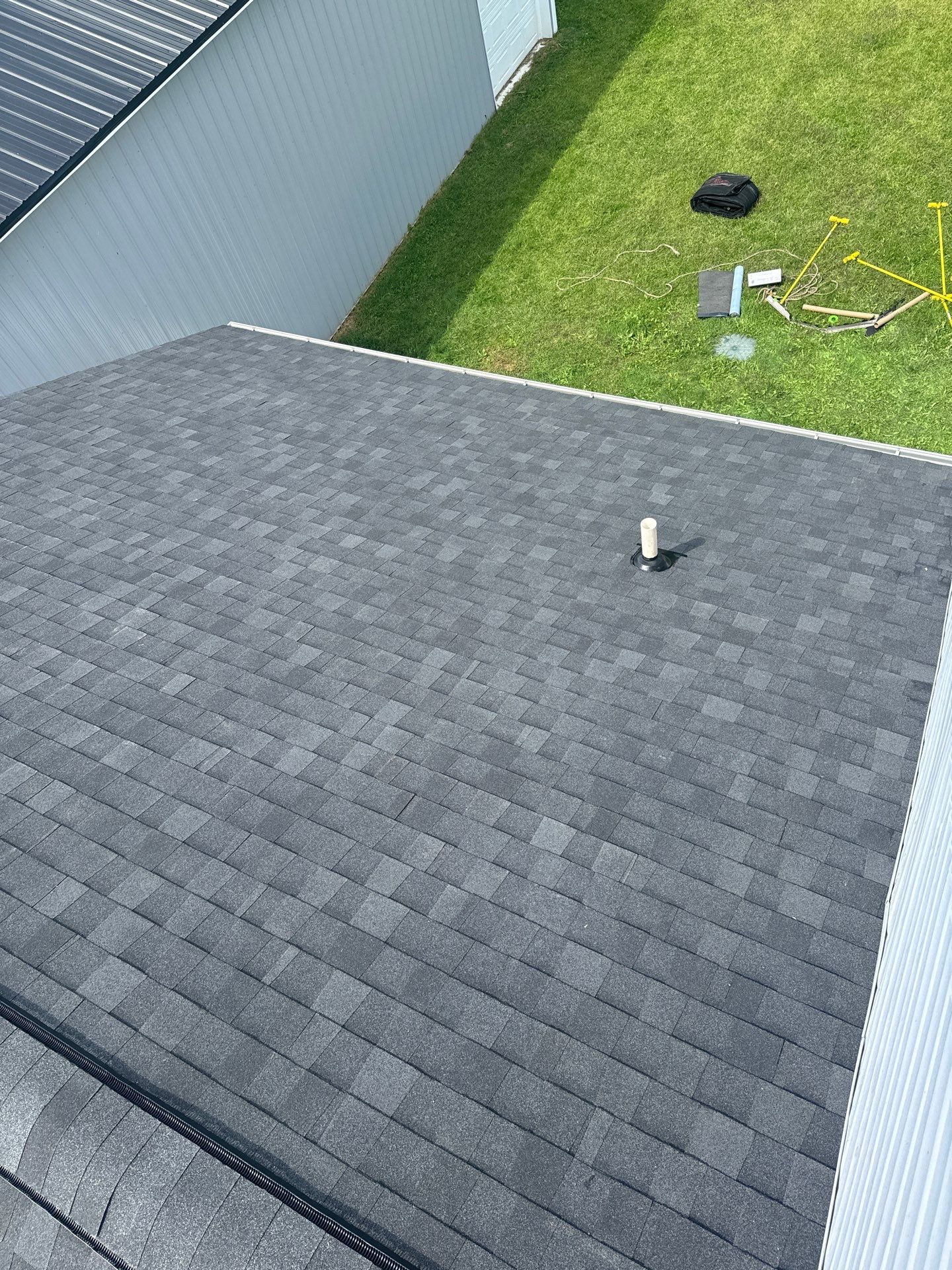 5534 West Clarksville Road • Lake Odessa, MI 48849 by Veteran Roofing & Exteriors