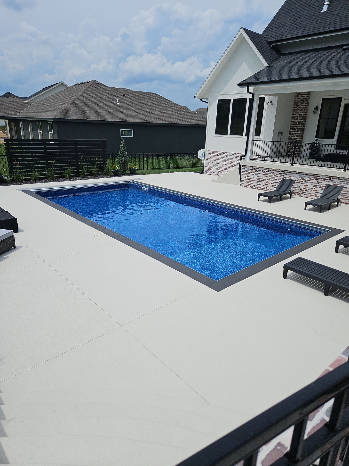 KCMO--Sundek Classic Texture Resurfacing--Bone White by Big Red Decorative Concrete, LLC