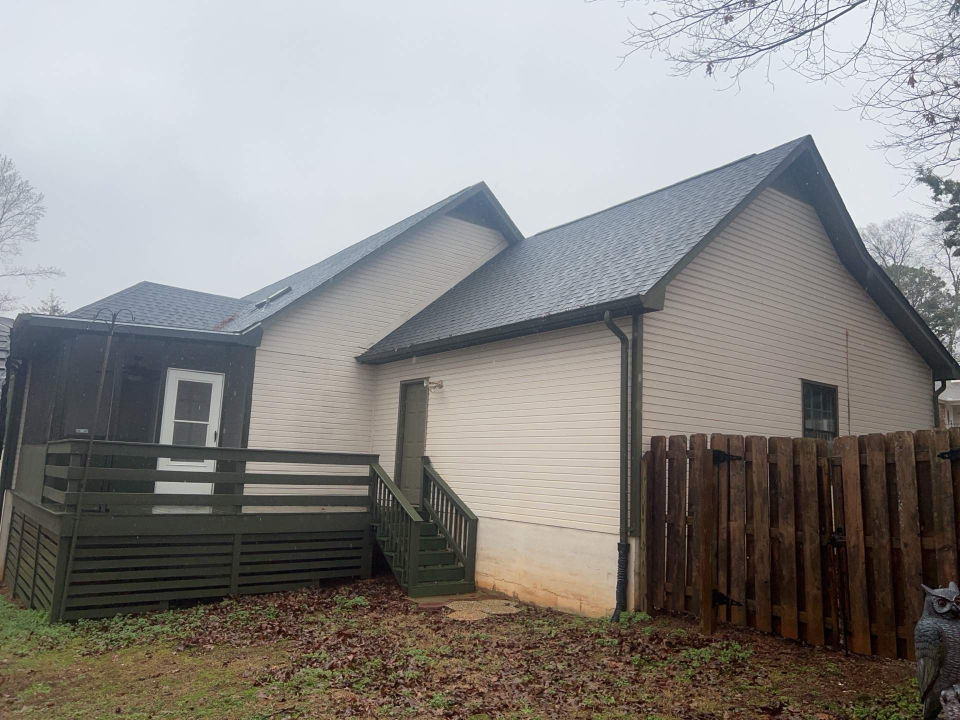 Siding Replacement using Mastic Carvedwood Vinyl Plank by Freedom Exteriors