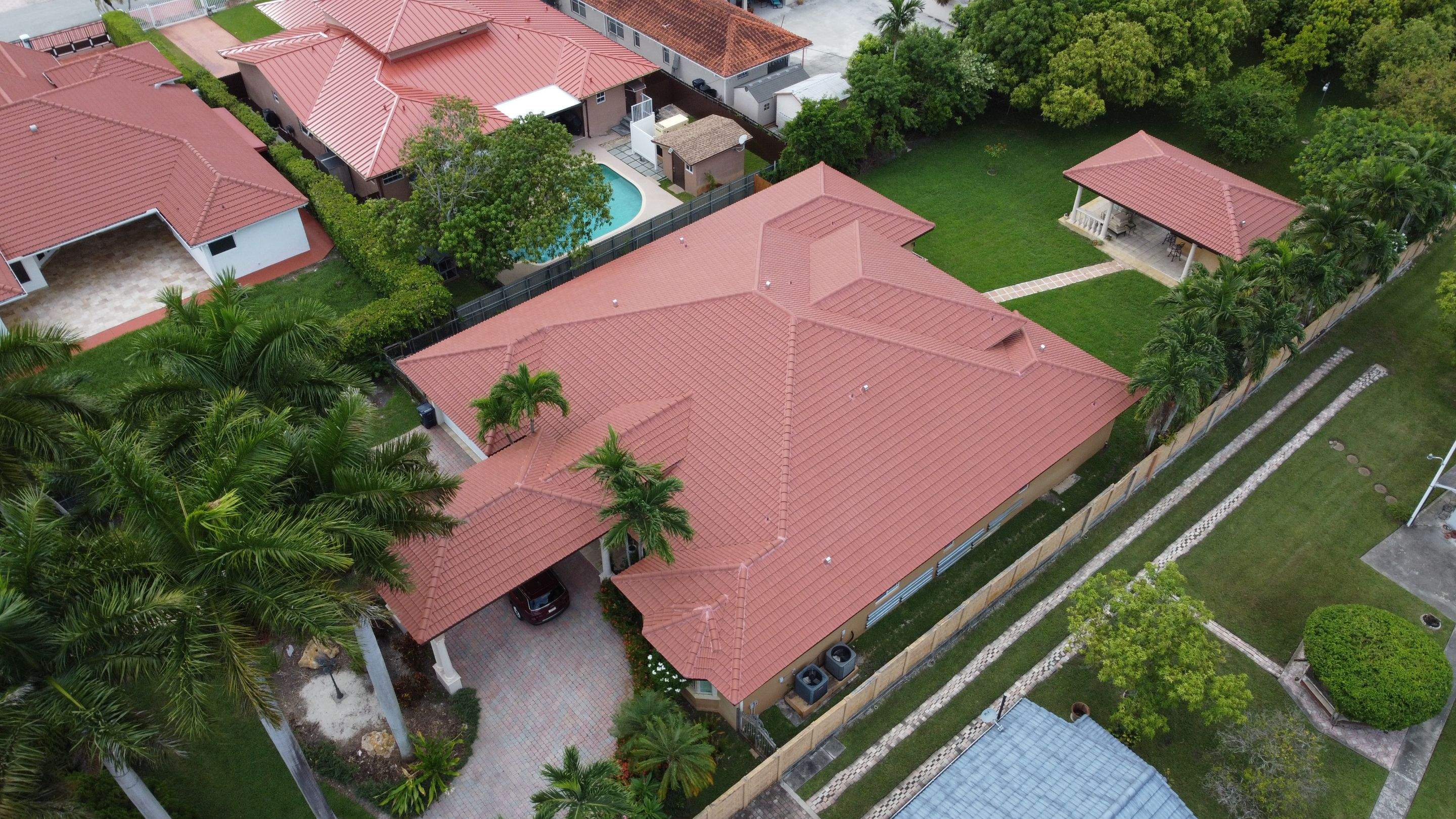 Crown - Tuscany - Adobe Range by Istueta Roofing