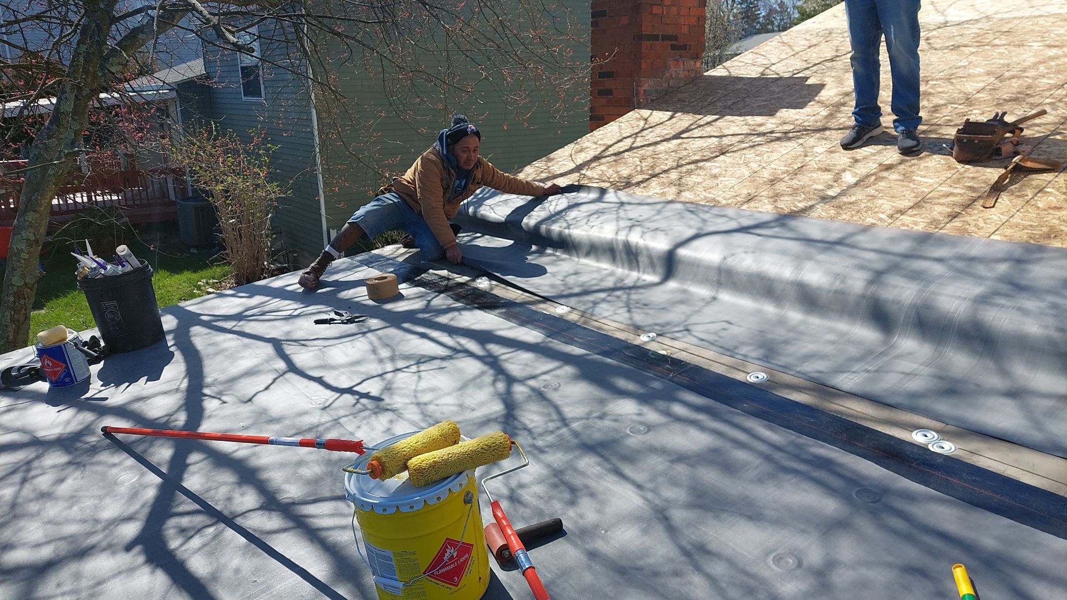 Black Shadow & Rubber by Tamlin Roofing