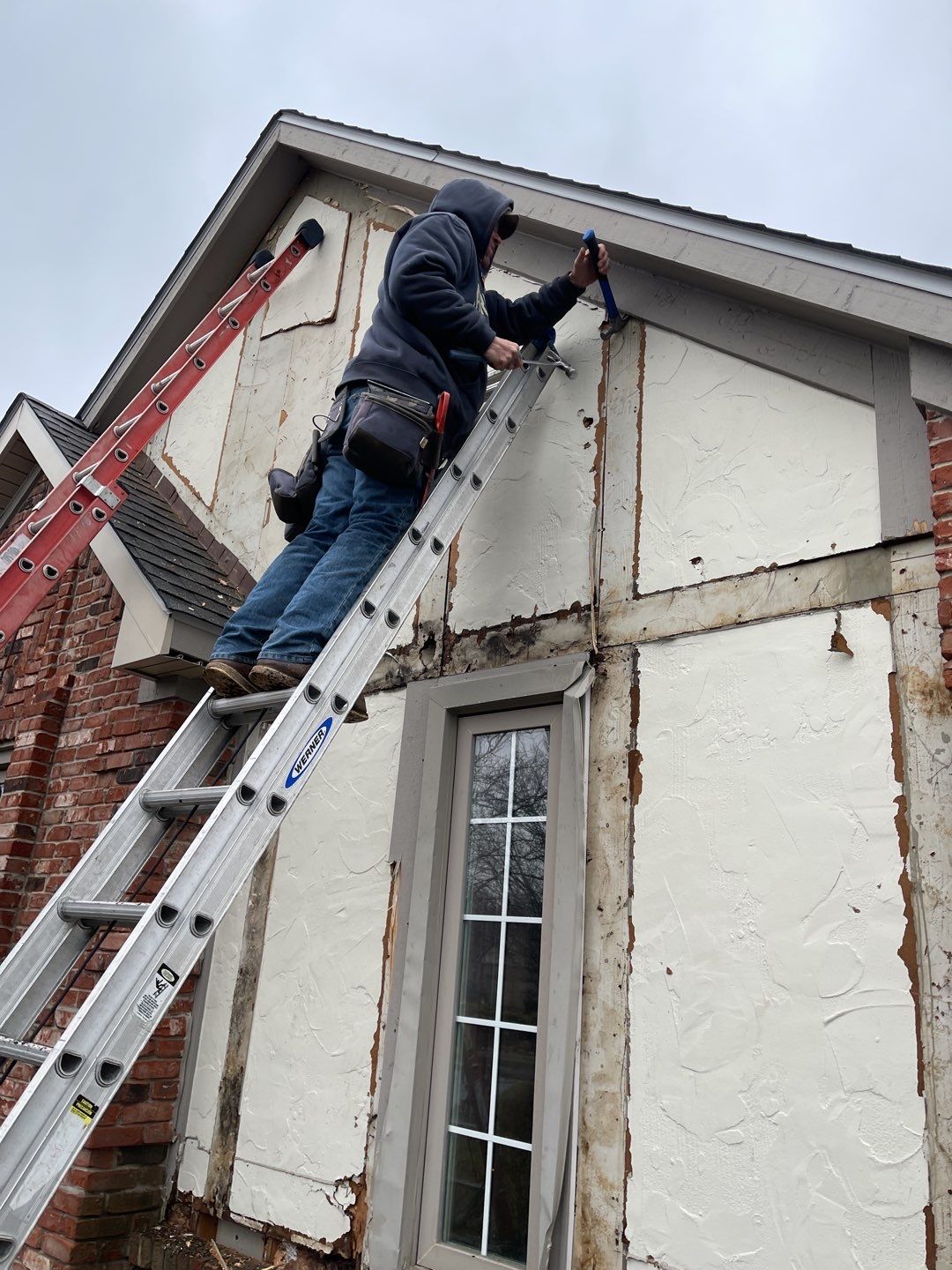 Siding Replacement using CertainTeed Monogram D5 Clapboard by 180 Contractors