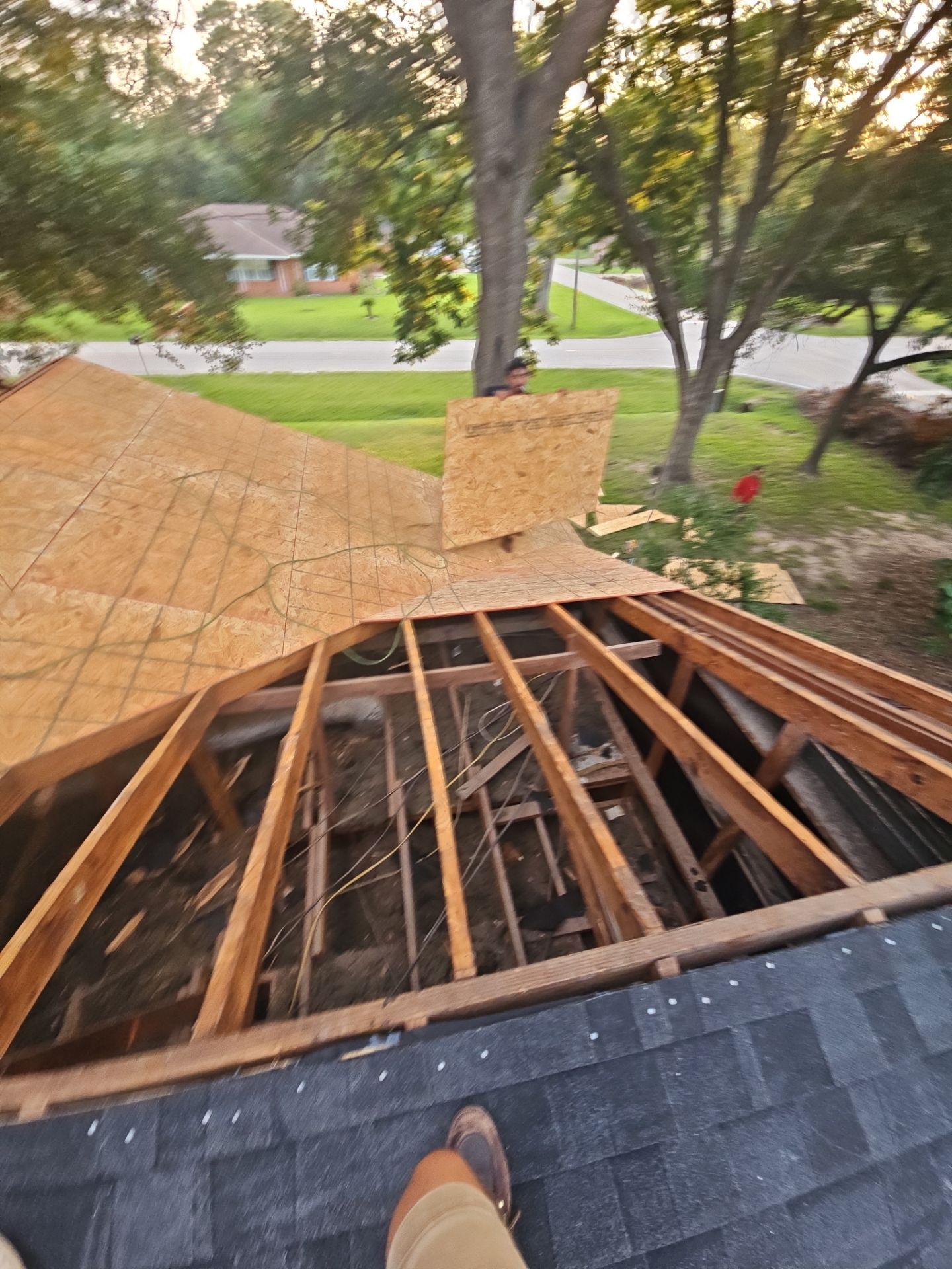 Residential Roofing Installation using Owen's Corning Duration (Lifetime) Shingles by Roof Repair Company