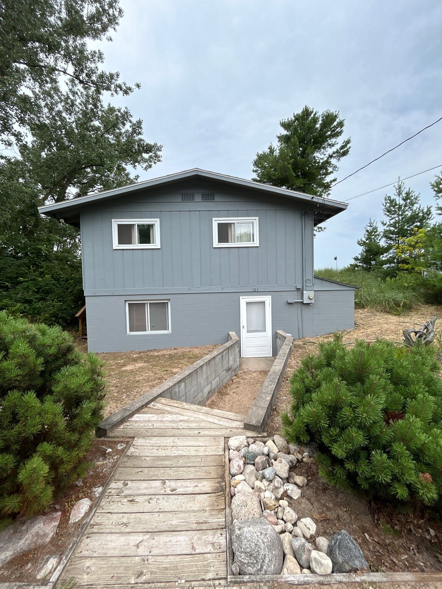 Exterior Painting. Exterior staining by Gordon Painting