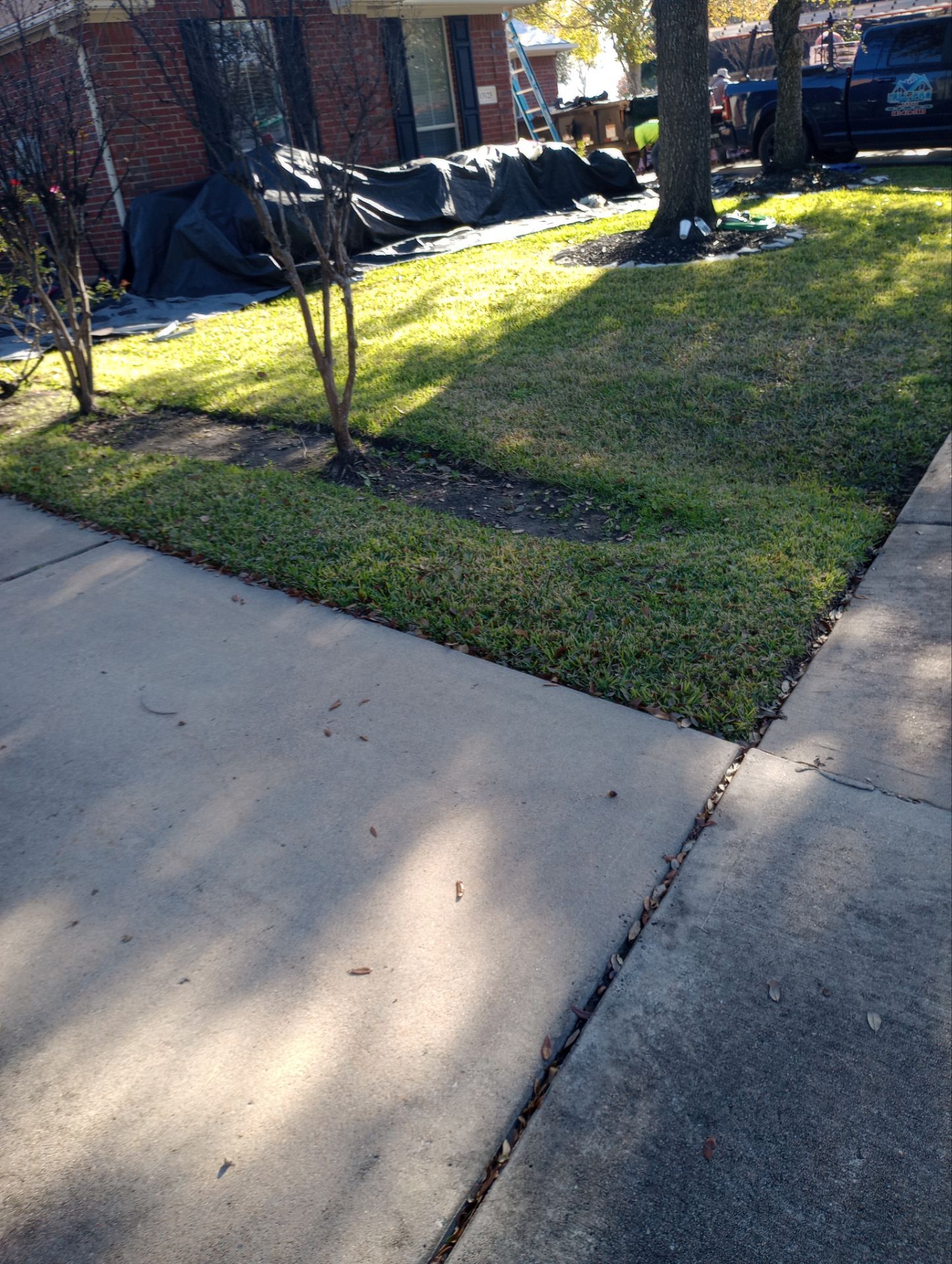 Residential Roofing Installation using Owen's Corning Duration (Lifetime) Shingles by Roof Repair Company