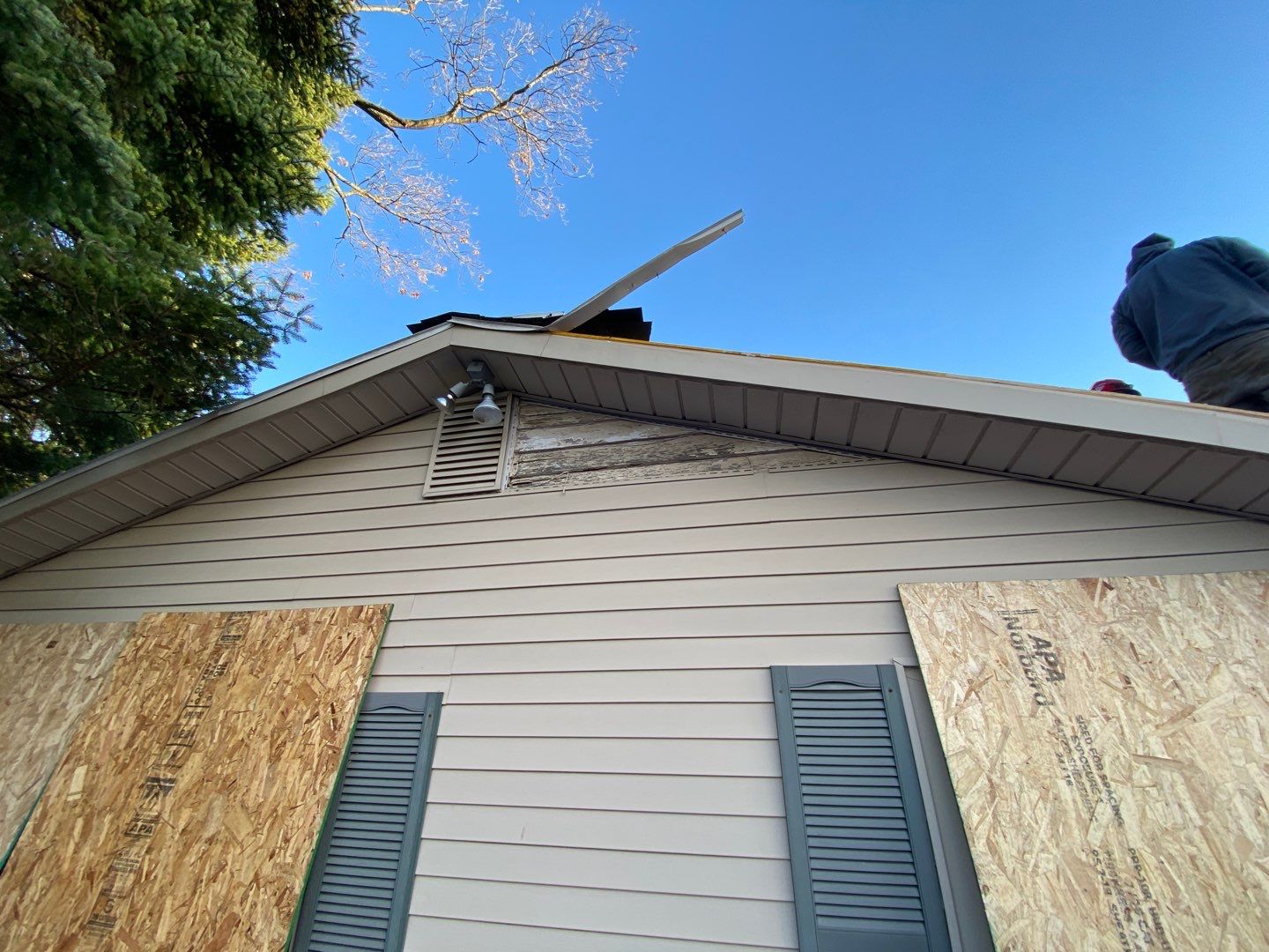 Roof Replacement using CertainTeed Landmark by 180 Contractors