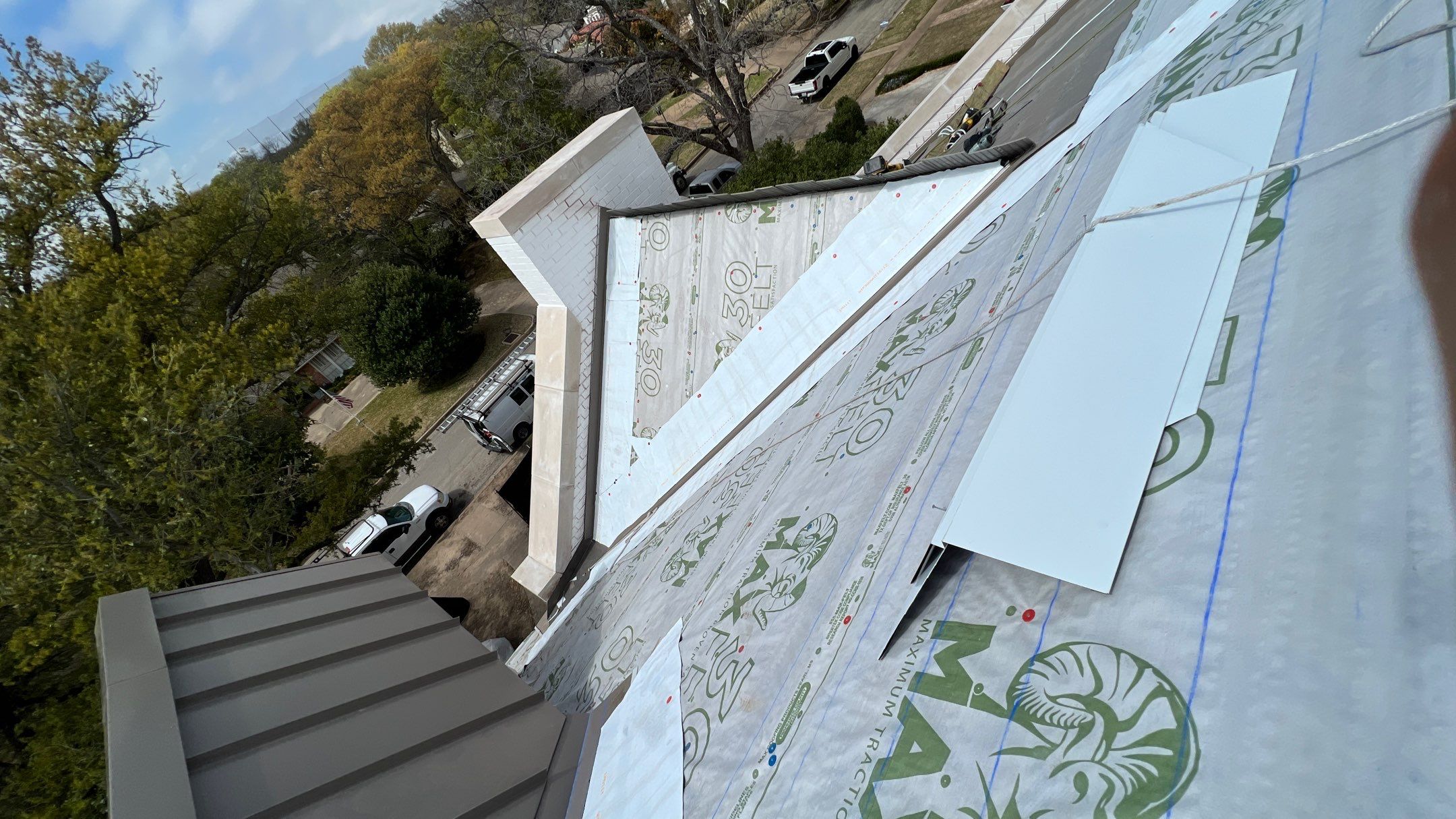 Residential Roofing Installation using DaVinci Multi Width Shake by Harvey Roofing & Construction