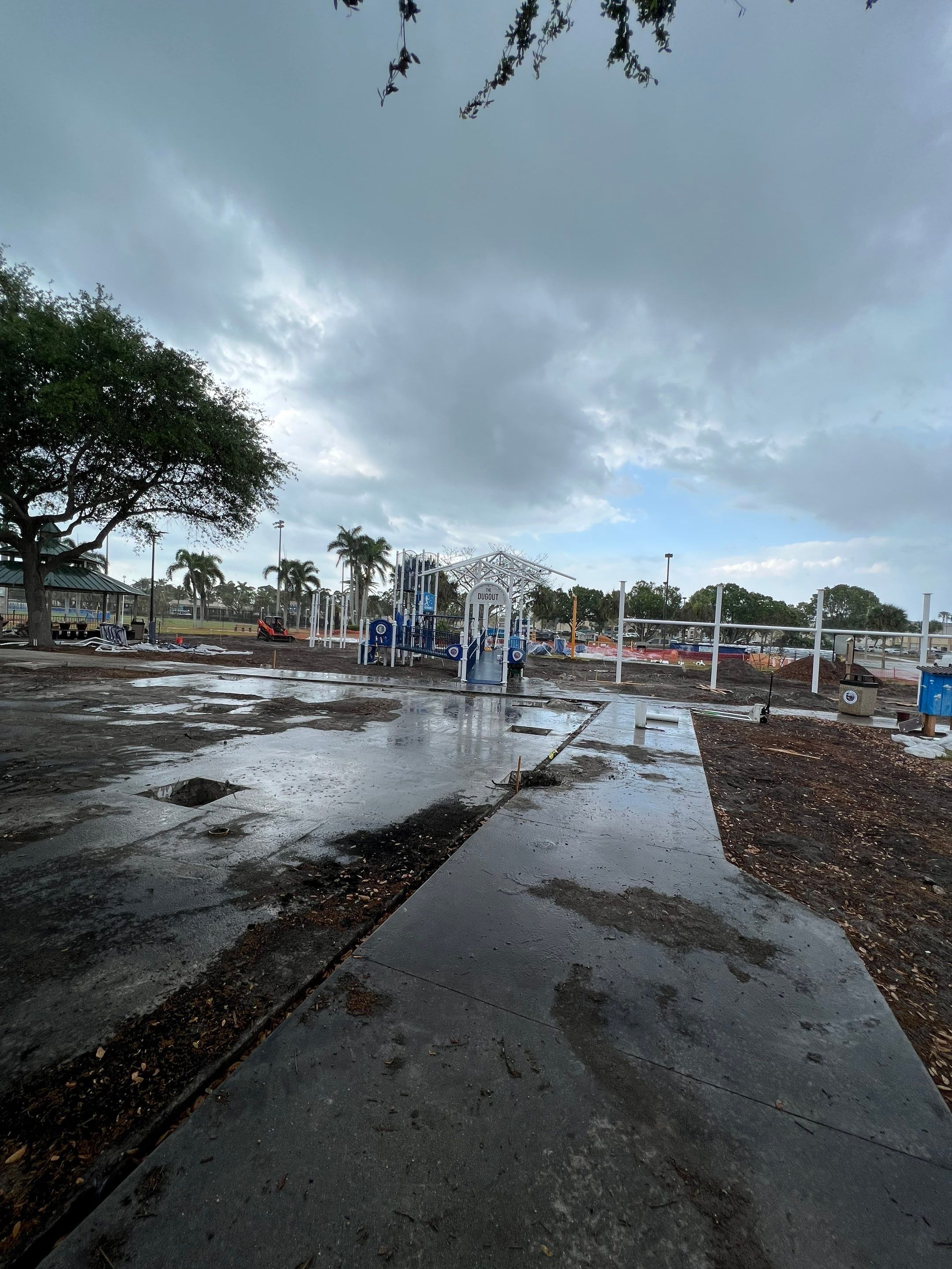 Vinyl Coated Chain-link fence for the City of Naples around Fleischmann Park Playground.  by Asap fence and gates, LLC