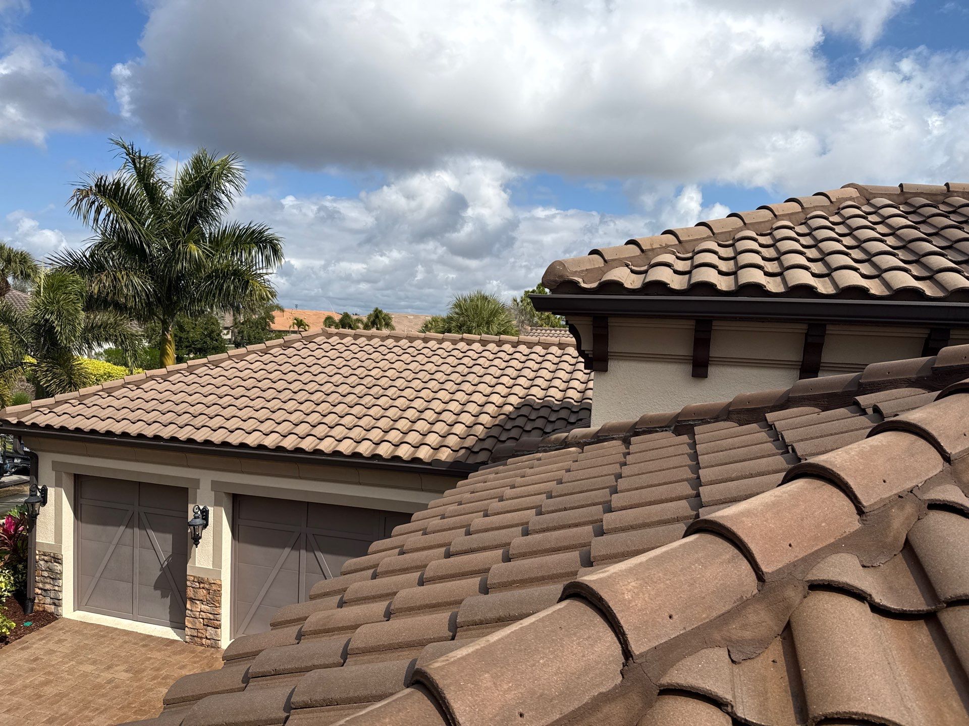 Barrel Tile Roof Cleaning – Lakewood Ranch, FL by Sunshine AquaWash
