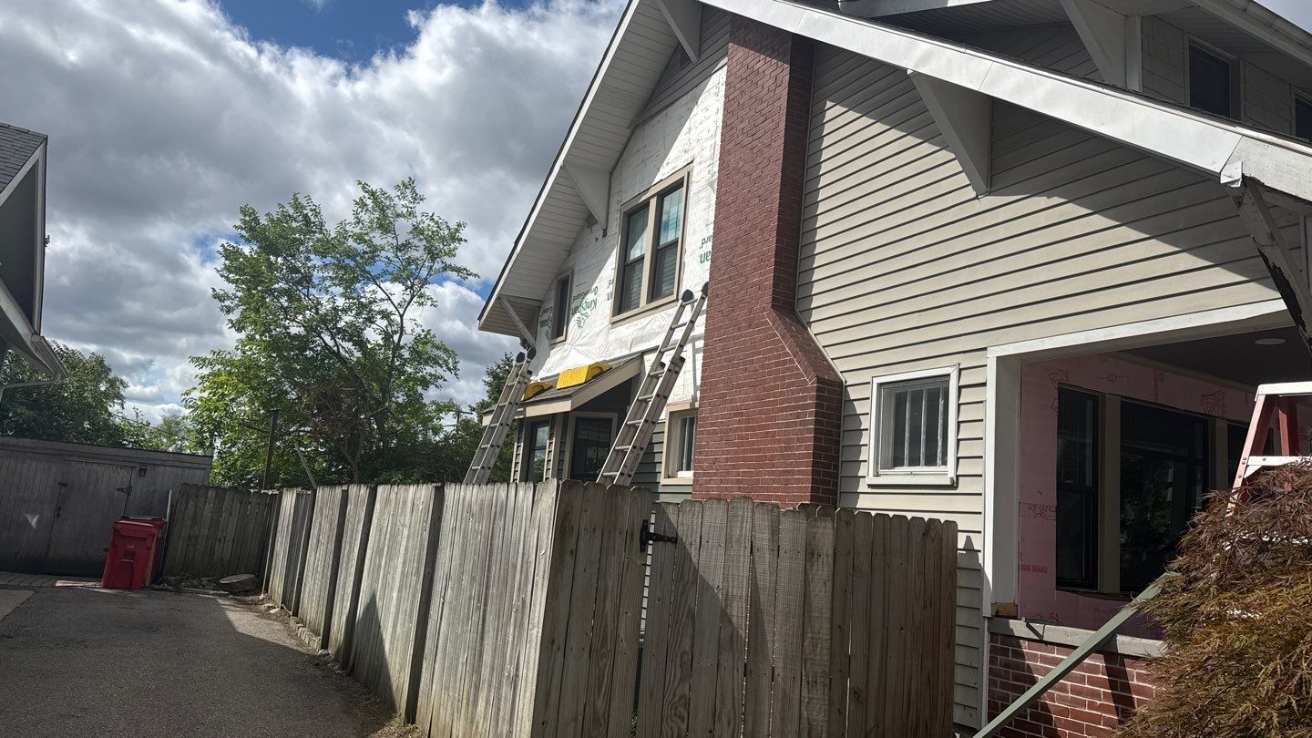 Siding Replacement using Alside Charter Oak D4.5" Deep Moss by 180 Contractors