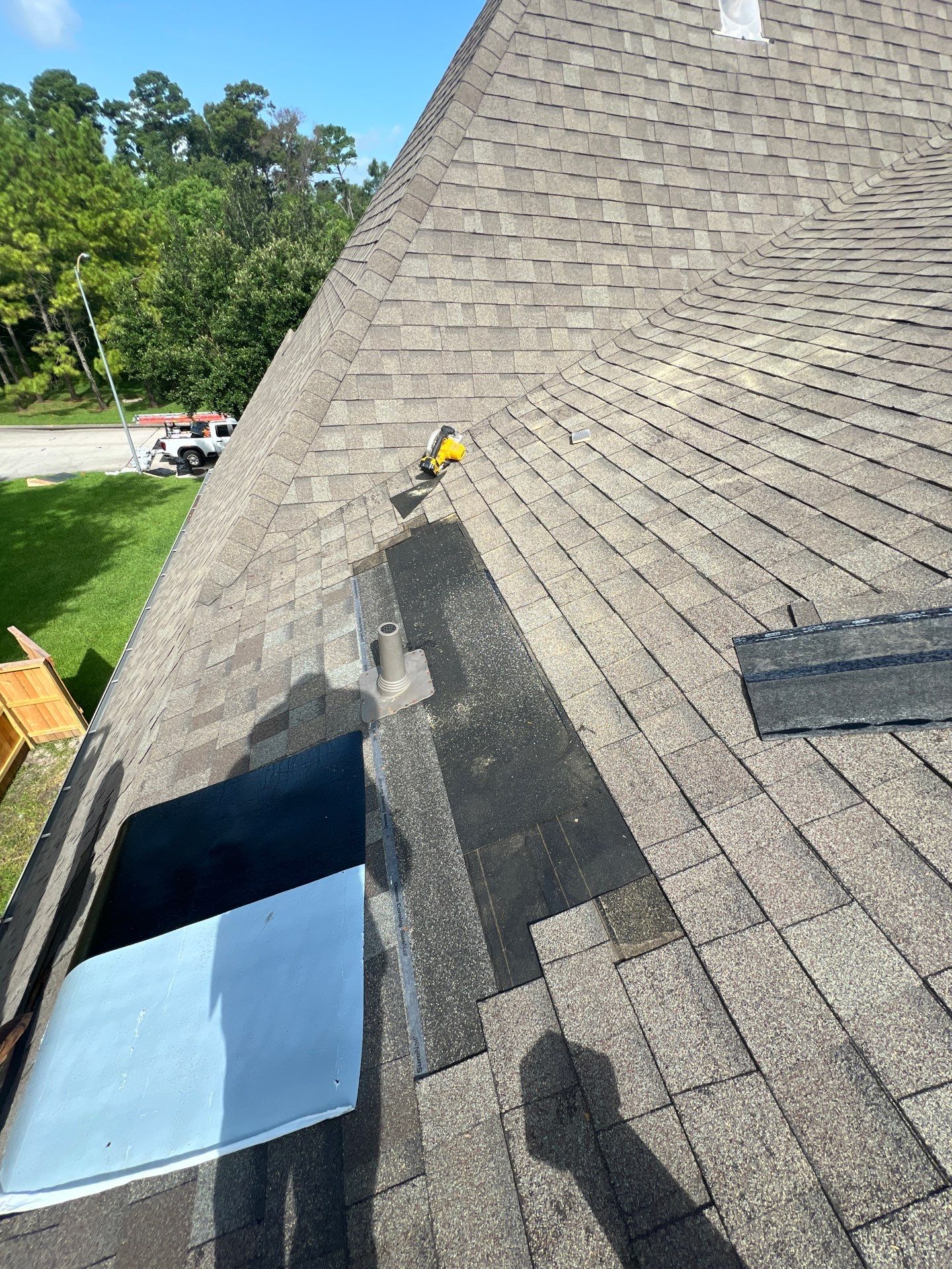 Hail Damage using Owen's Corning Duration (Lifetime) Shingles by Roof Repair Company