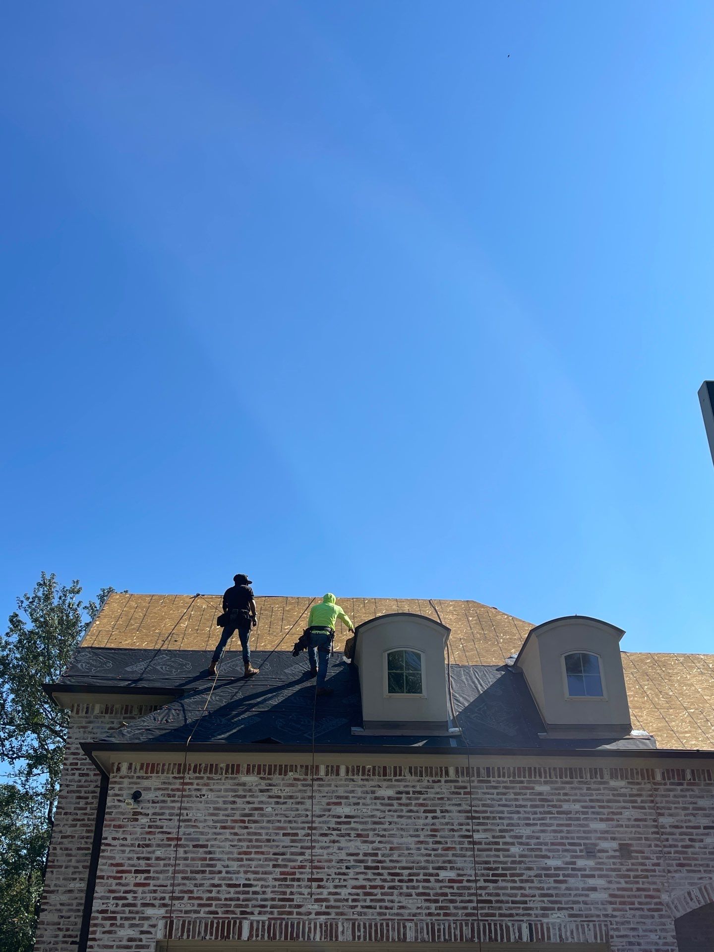 Residential Roofing Installation using Owen's Corning Duration (Lifetime) Shingles by Roof Repair Company