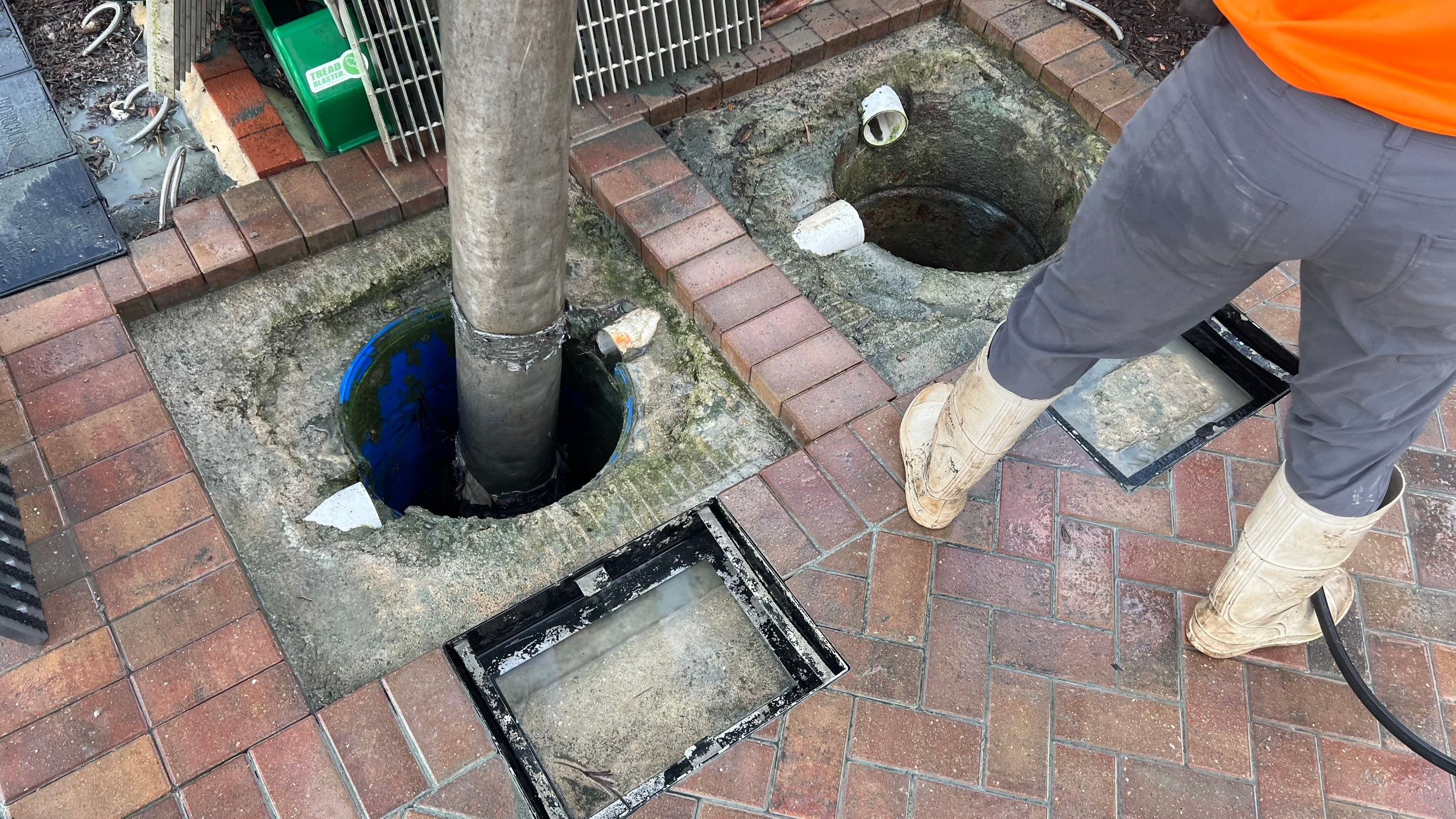 Cleaning Tennis Court Catch Basins by Don Mar, Inc. Storm Water Solutions