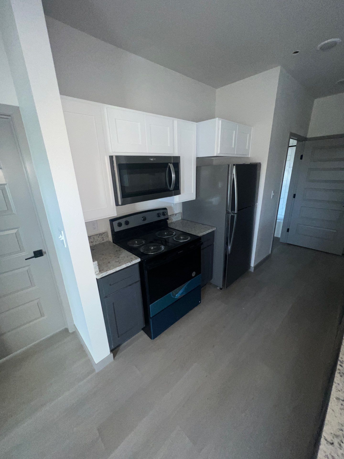 Kitchen remodel by Castro Brothers Solutions