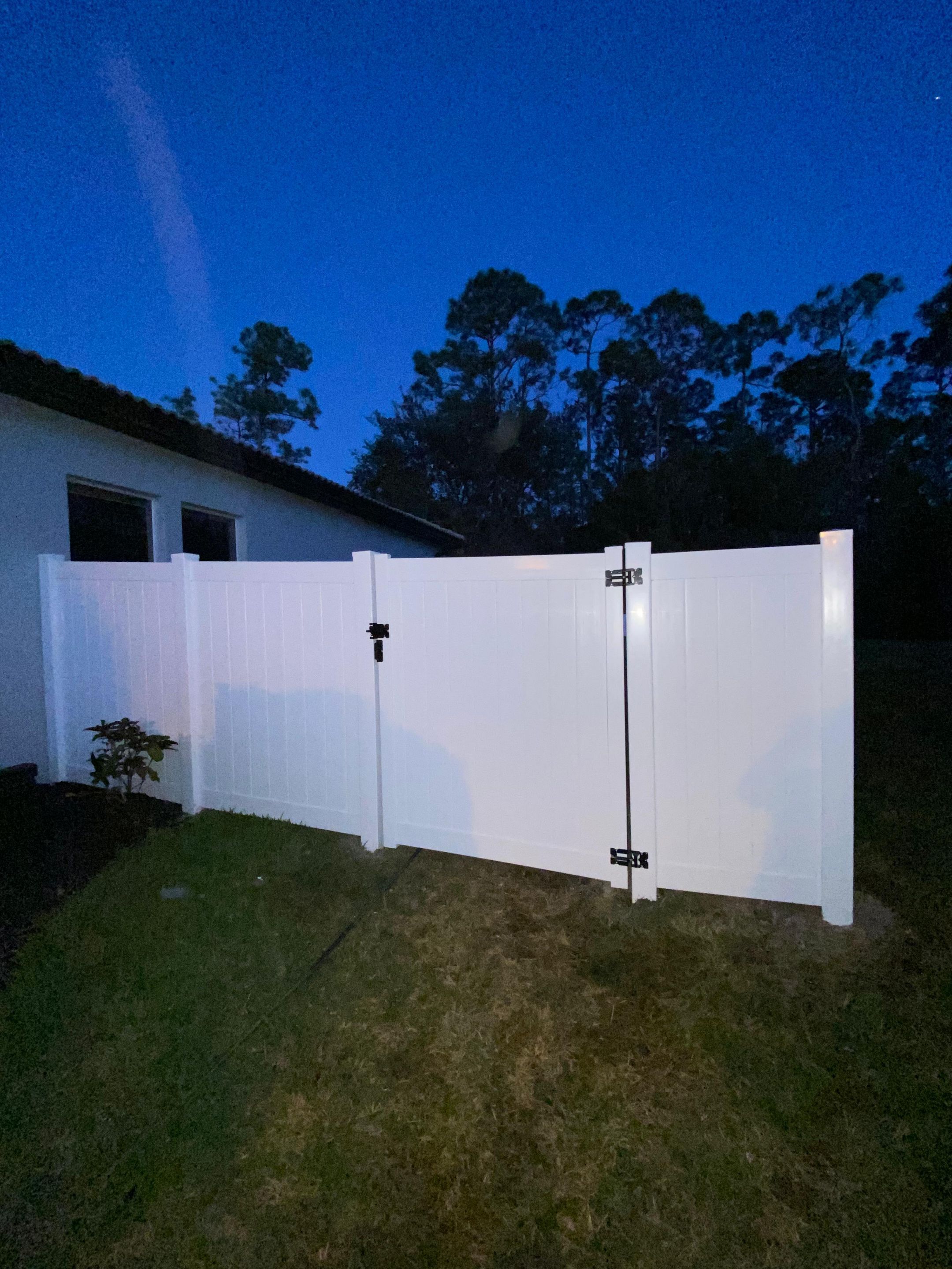 Vinyl Fence in Cape Coral by True Fence LLC
