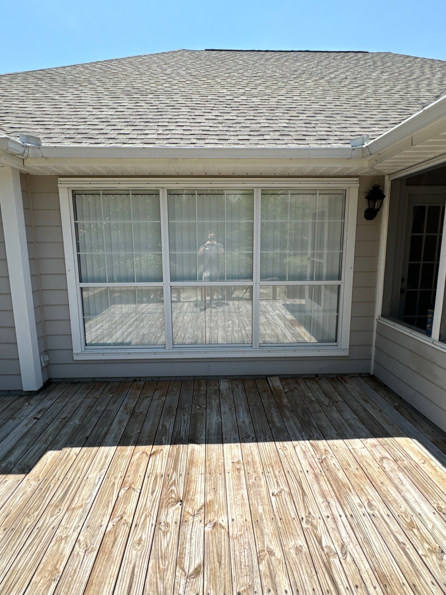 GAF HDZ - Weathered Wood by Linta Roofing Inc