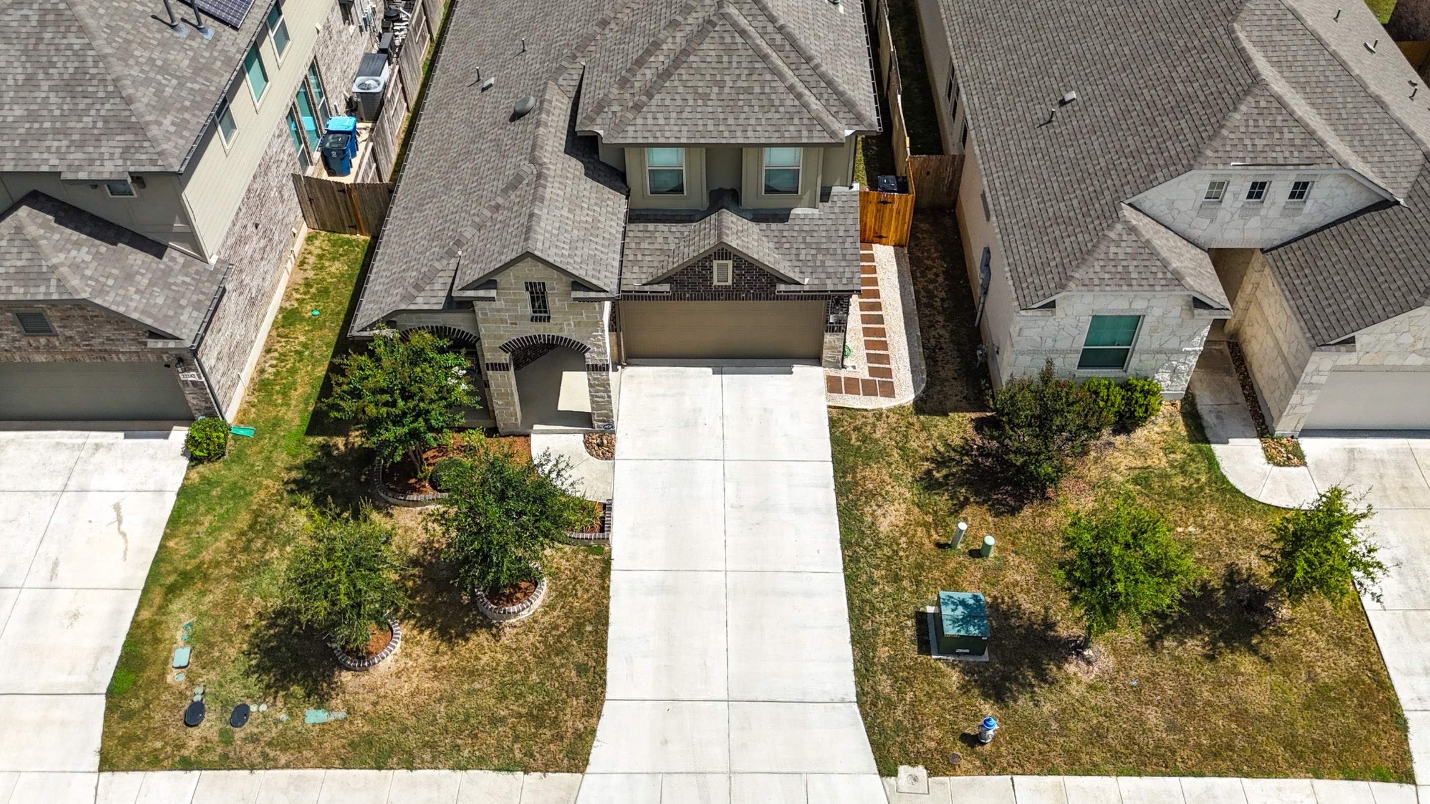 Wortham Oaks - San Antonio, TX by Hole In One Lawns, LLC