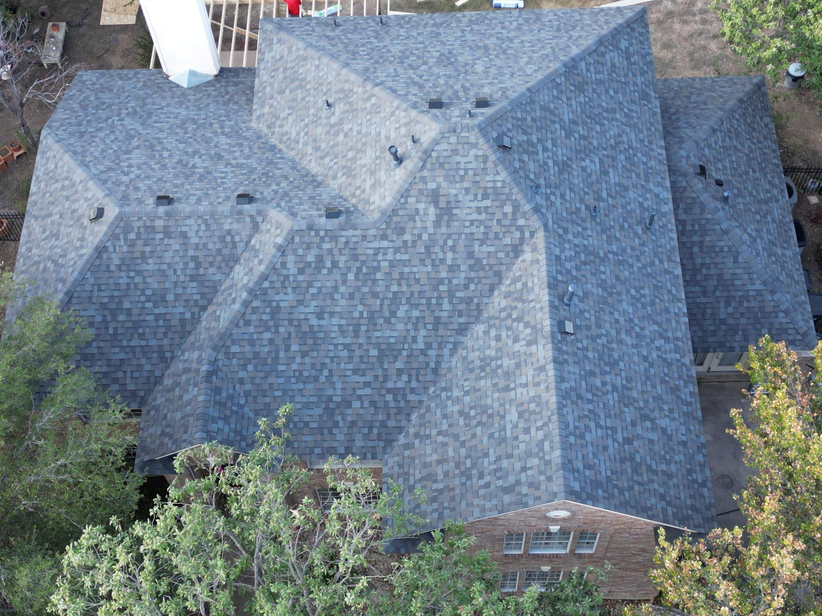 Williamsburg Gray - Owens Corning TruDefinition Duration by RoofsOnly.com