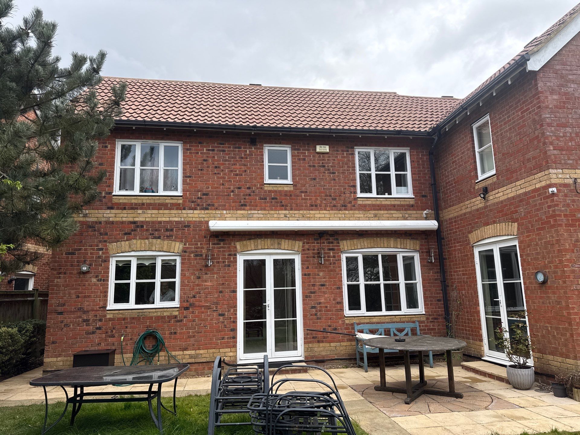 Roof Cleaning by Ges Exterior Cleaning ltd