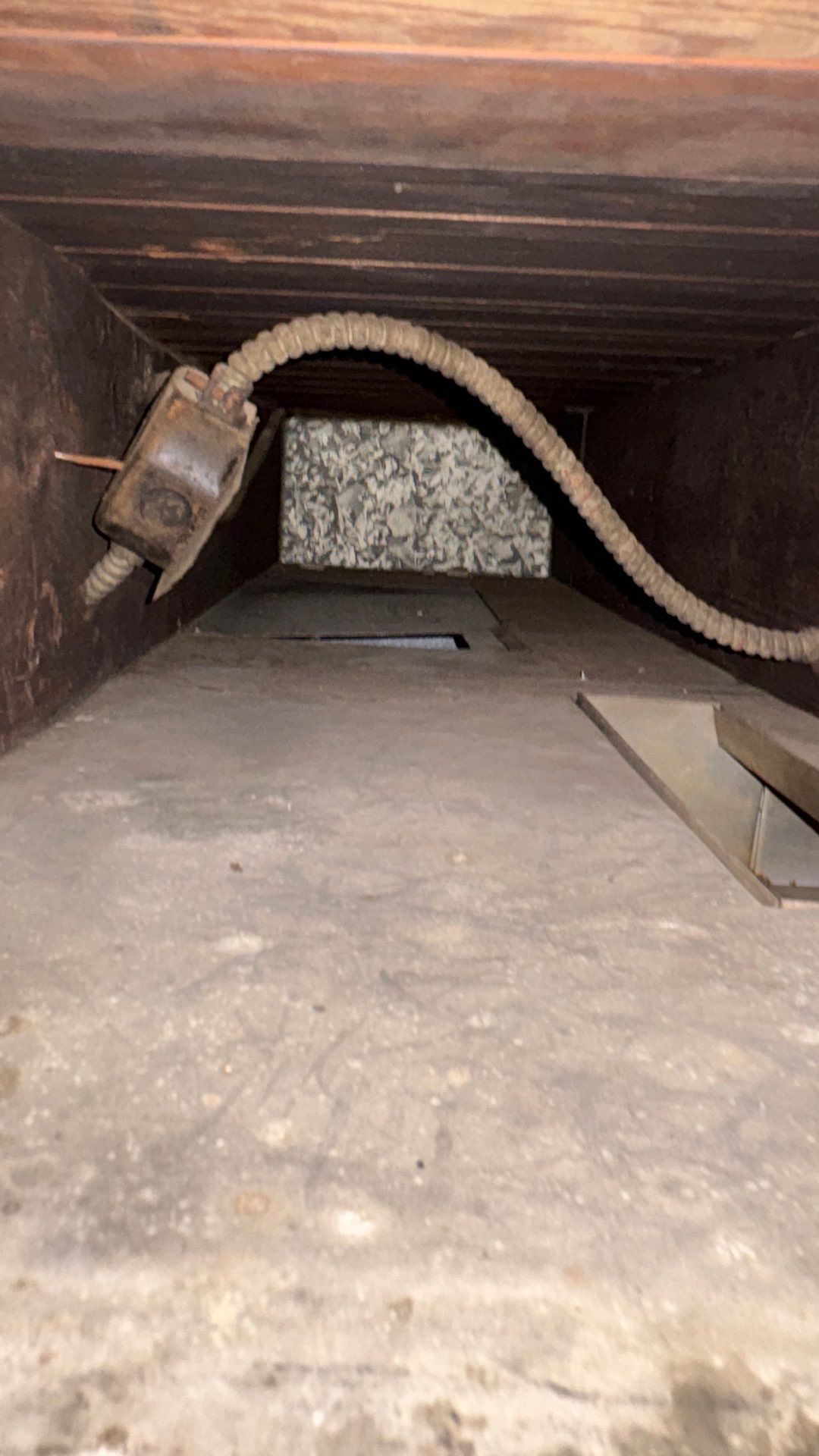 Full-System Air Duct Cleaning and Maintenance in Pittsburgh by Superior Air Duct Cleaning