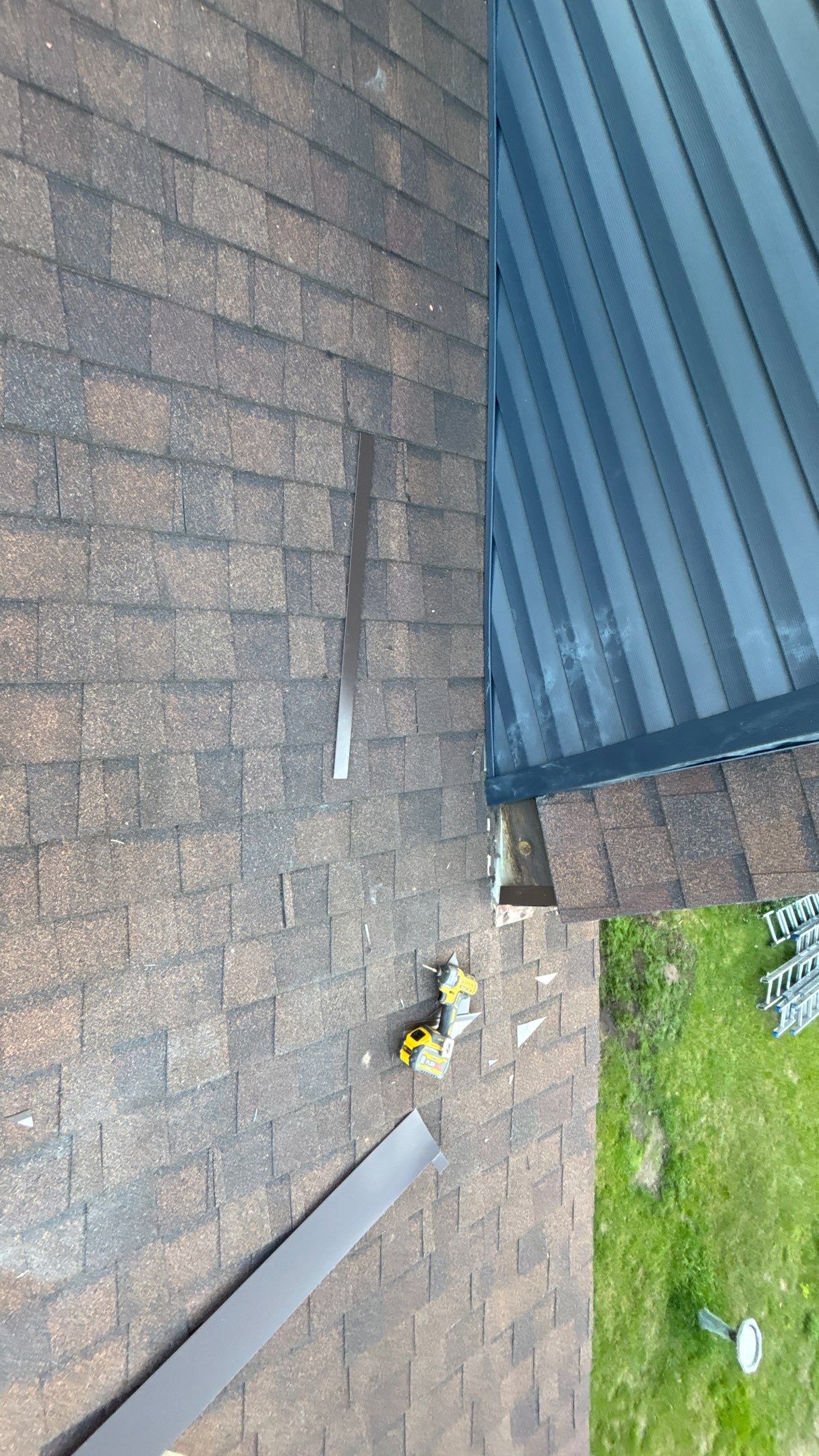 Siding Replacement using Alside Charter Oak D4.5" by 180 Contractors