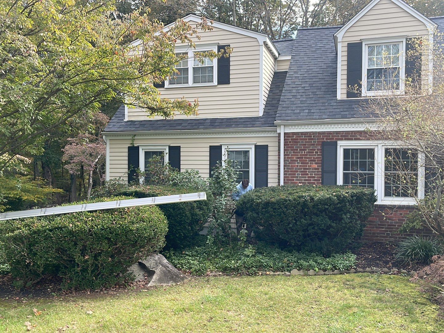 Residential Roofing Installation using Owens Corning TruDefinition Williamsburg gray by A Plus Exterior