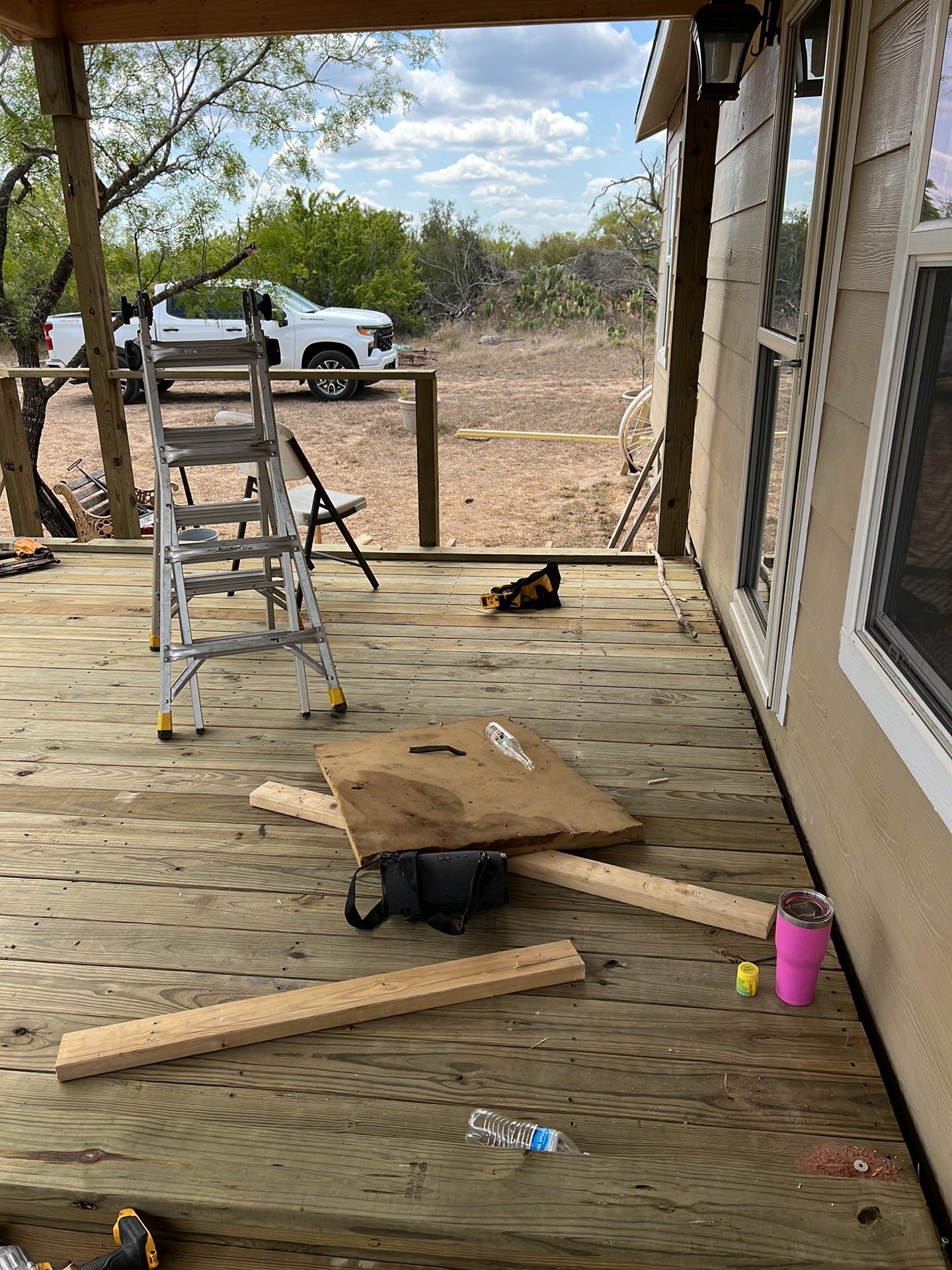 Front Porch Sitt'n by Bayfront Roofing and Construction