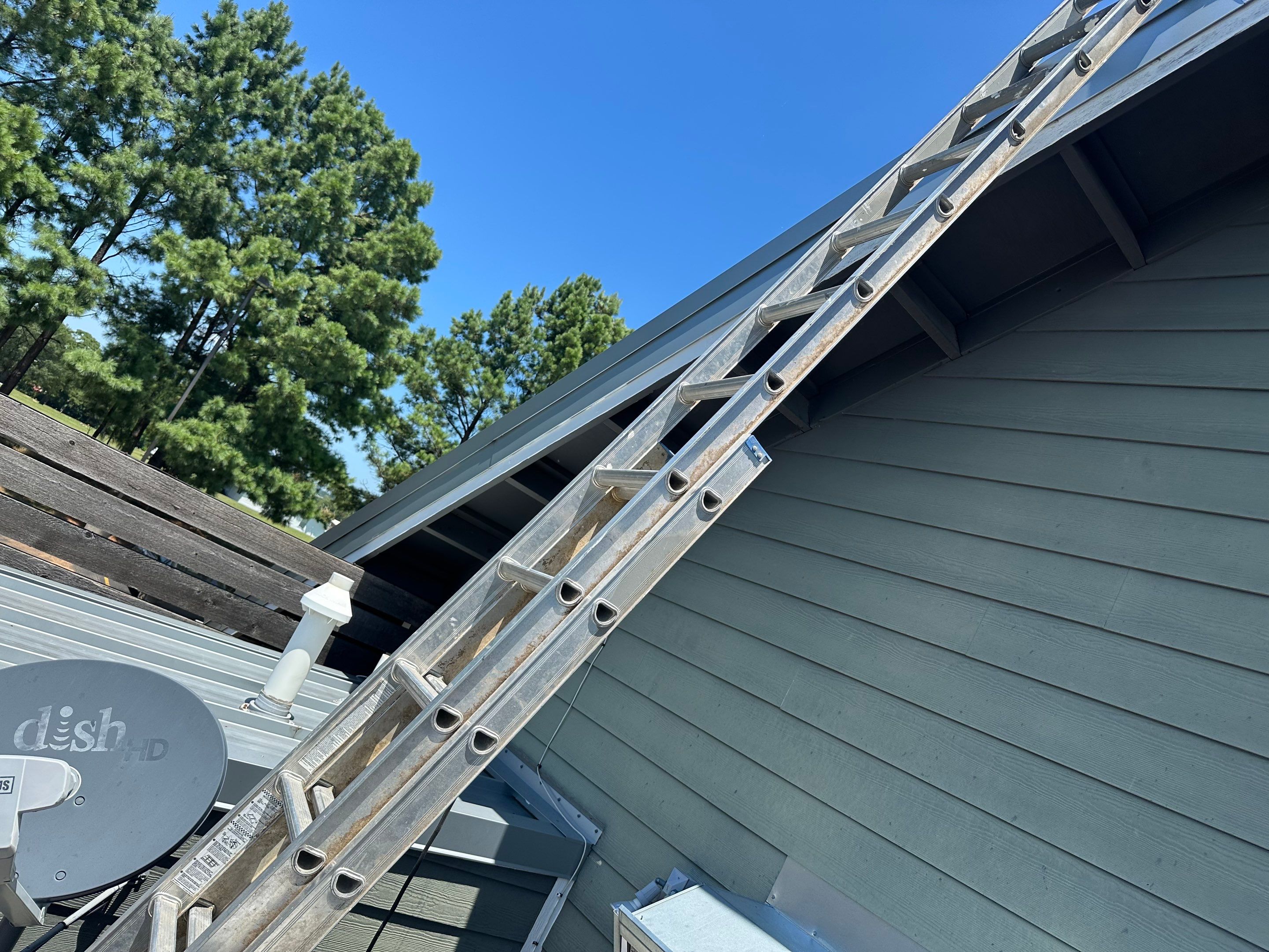 Commercial Exterior Update – Slim Chickens by Quality Coats Painting