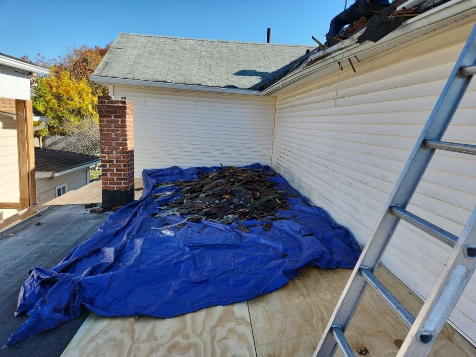 Owens Corning Duration Designer - Black Sable by A Plus Exterior