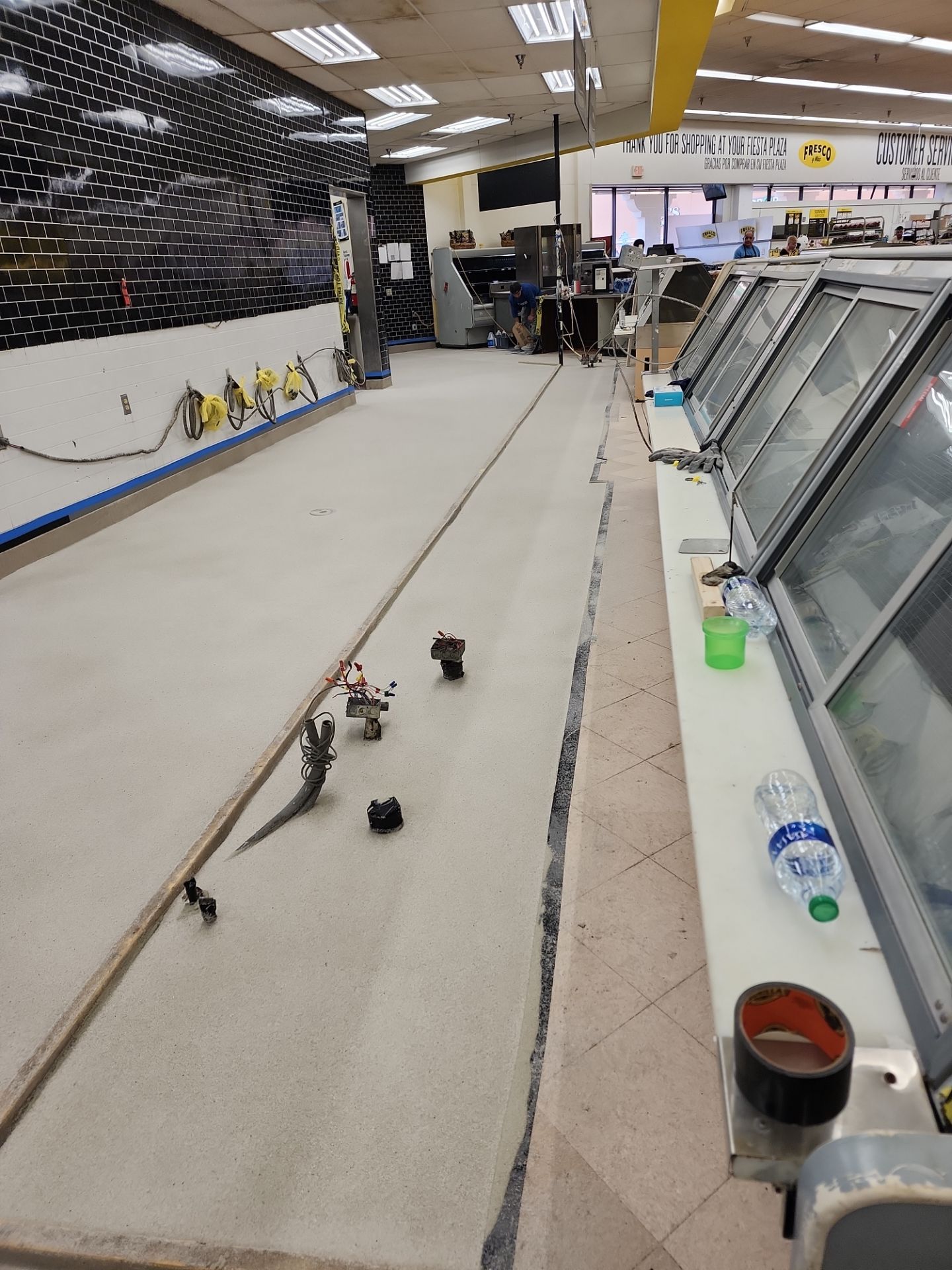 Fresco y Más Food Prep Area by Seamless Surfaces