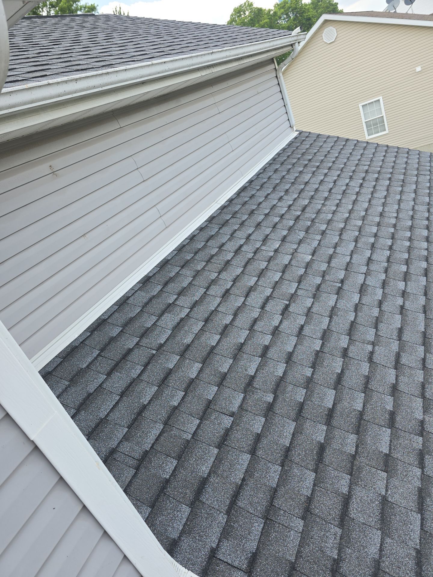 GAF Timberline HDZ Pewter Shingle Roof Replacement in Mt Orab by Empire Contractors