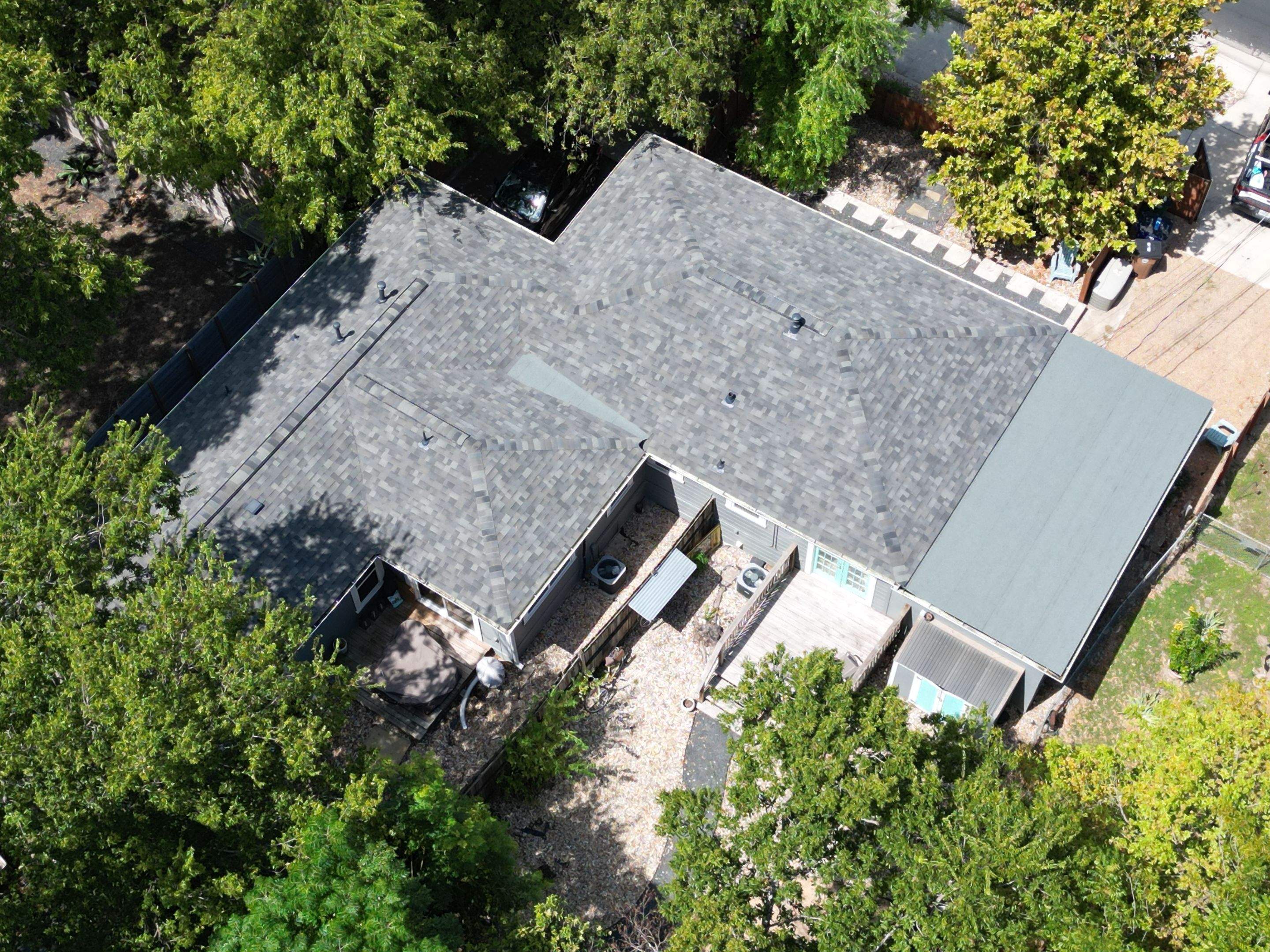 Storm Gray - Malarkey Vista by RoofsOnly.com