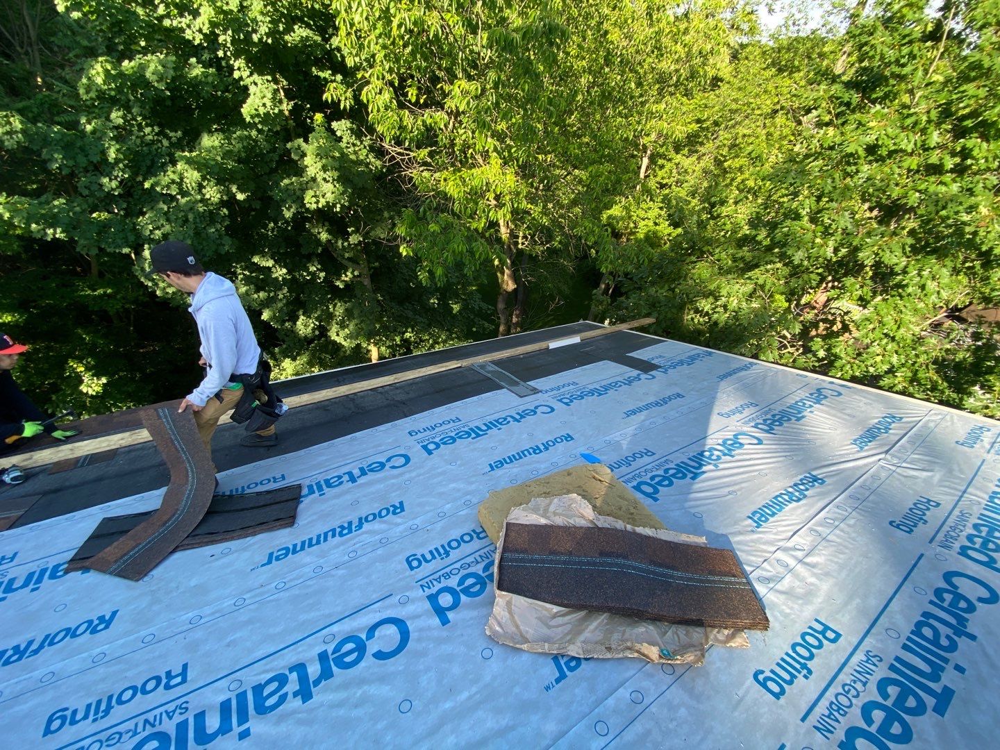 Roof Replacement using CertainTeed Landmark by 180 Contractors