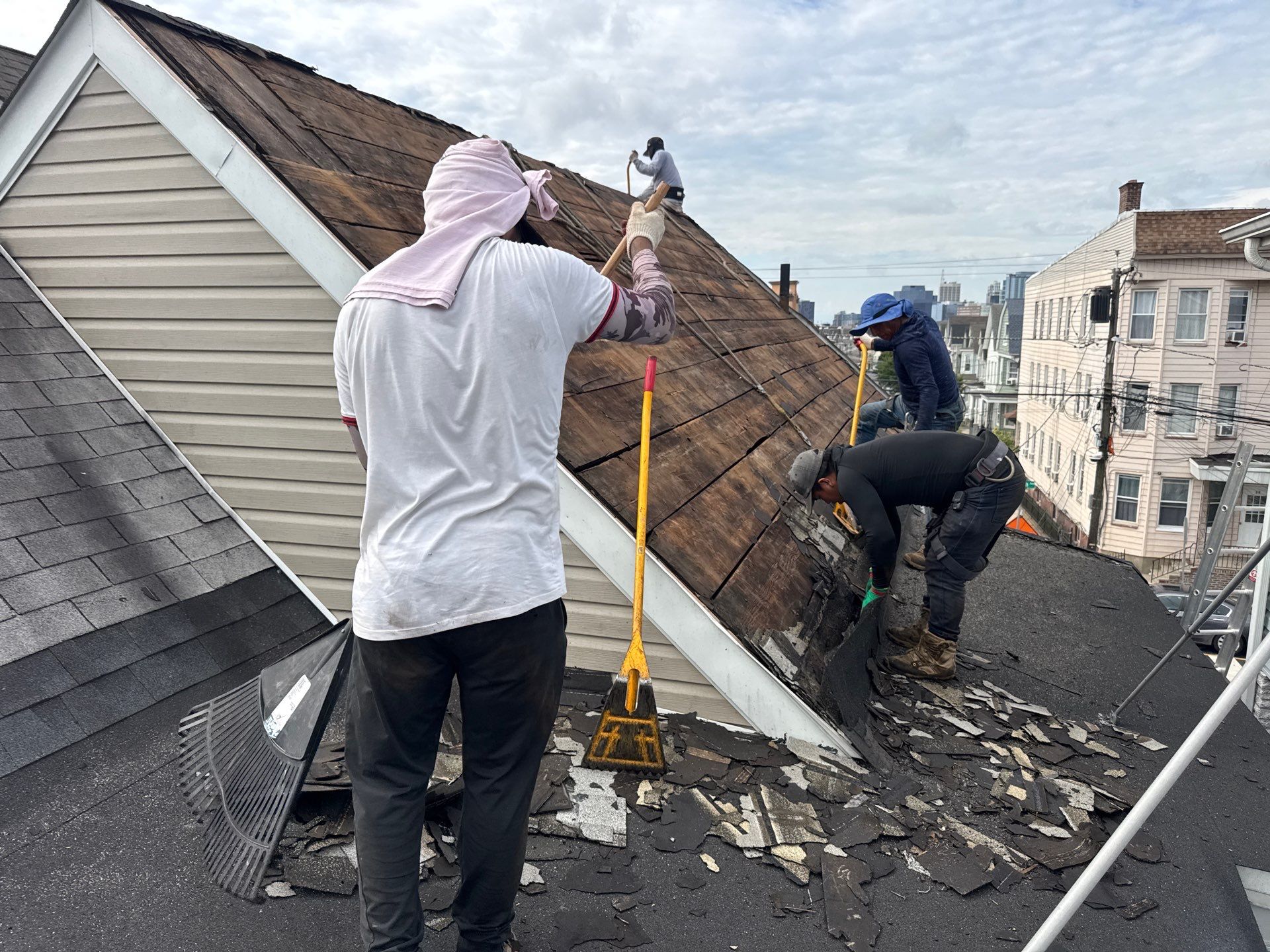 Full Residential Roof Replacement and Decking Repair in East Newark by AVEQOR