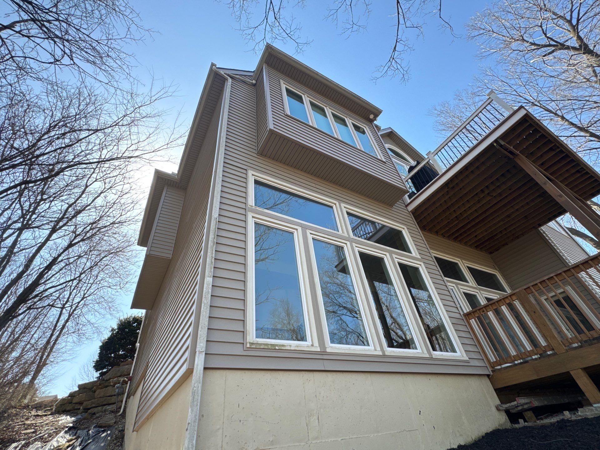 Siding Installation using Clay Market Square by EEC Windows, Siding & Roofing