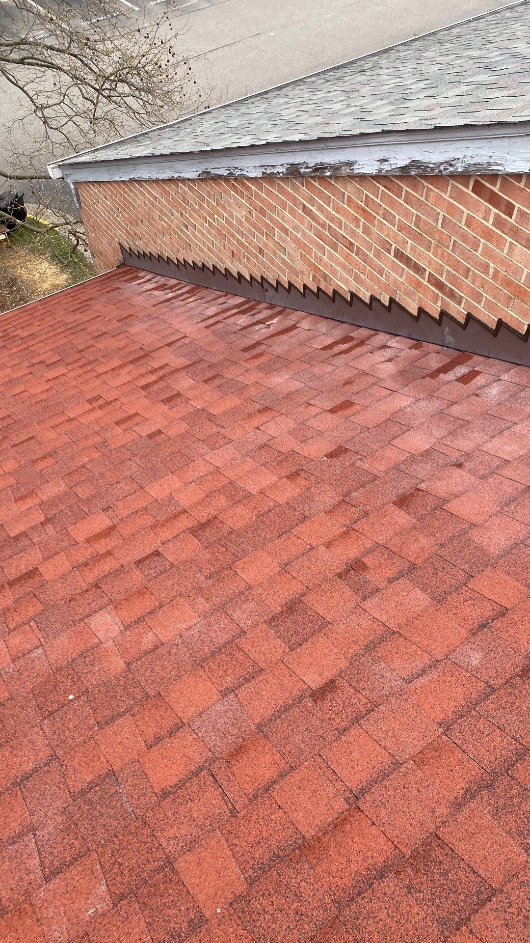 Springfield: Residential Roof Replacement with CertainTeed Landmark Pro in Max Def Red Oak by RM Banning, Inc.