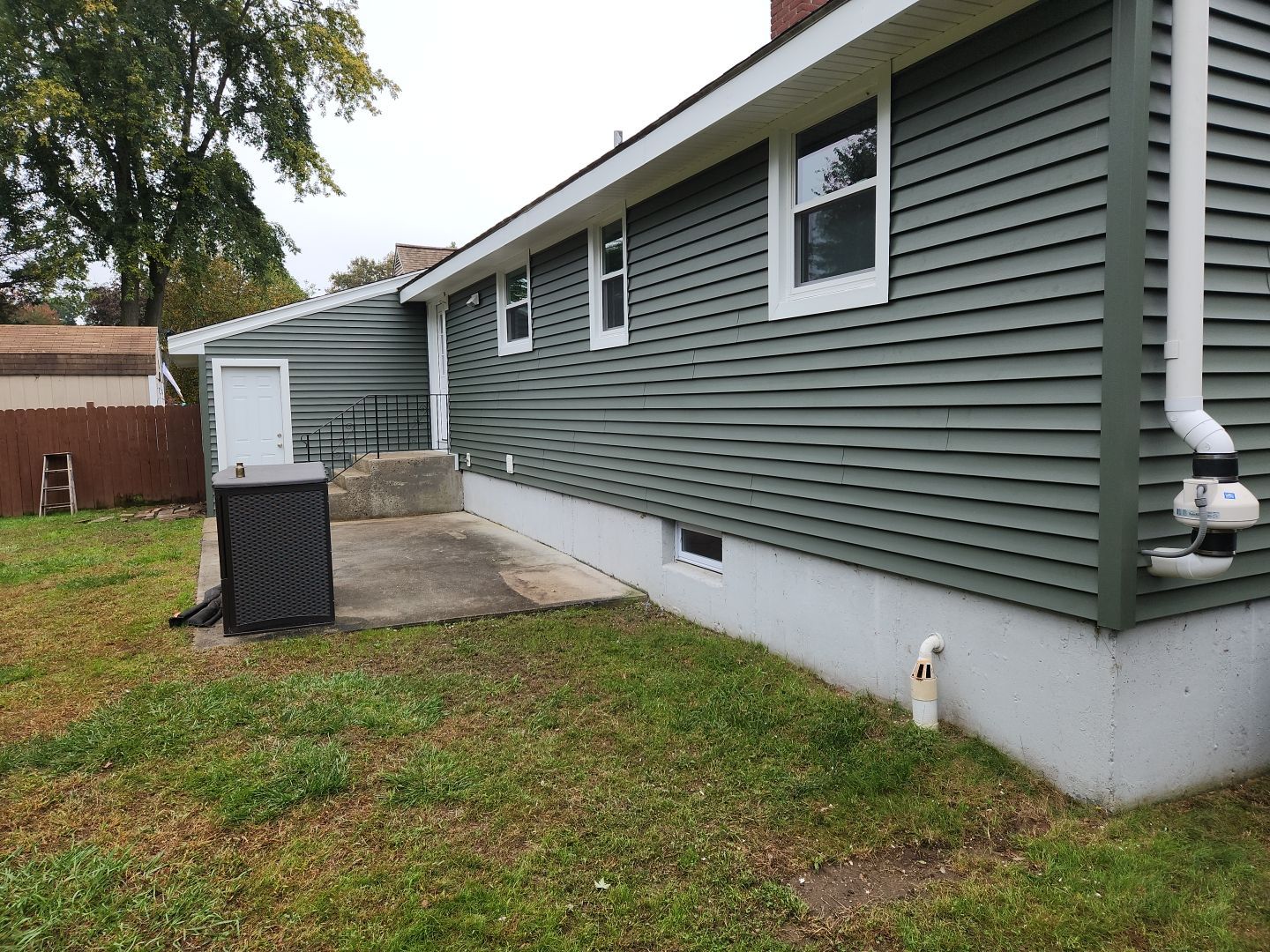 Siding Installation using Certainteed Monogram Forest Green by A Plus Exterior