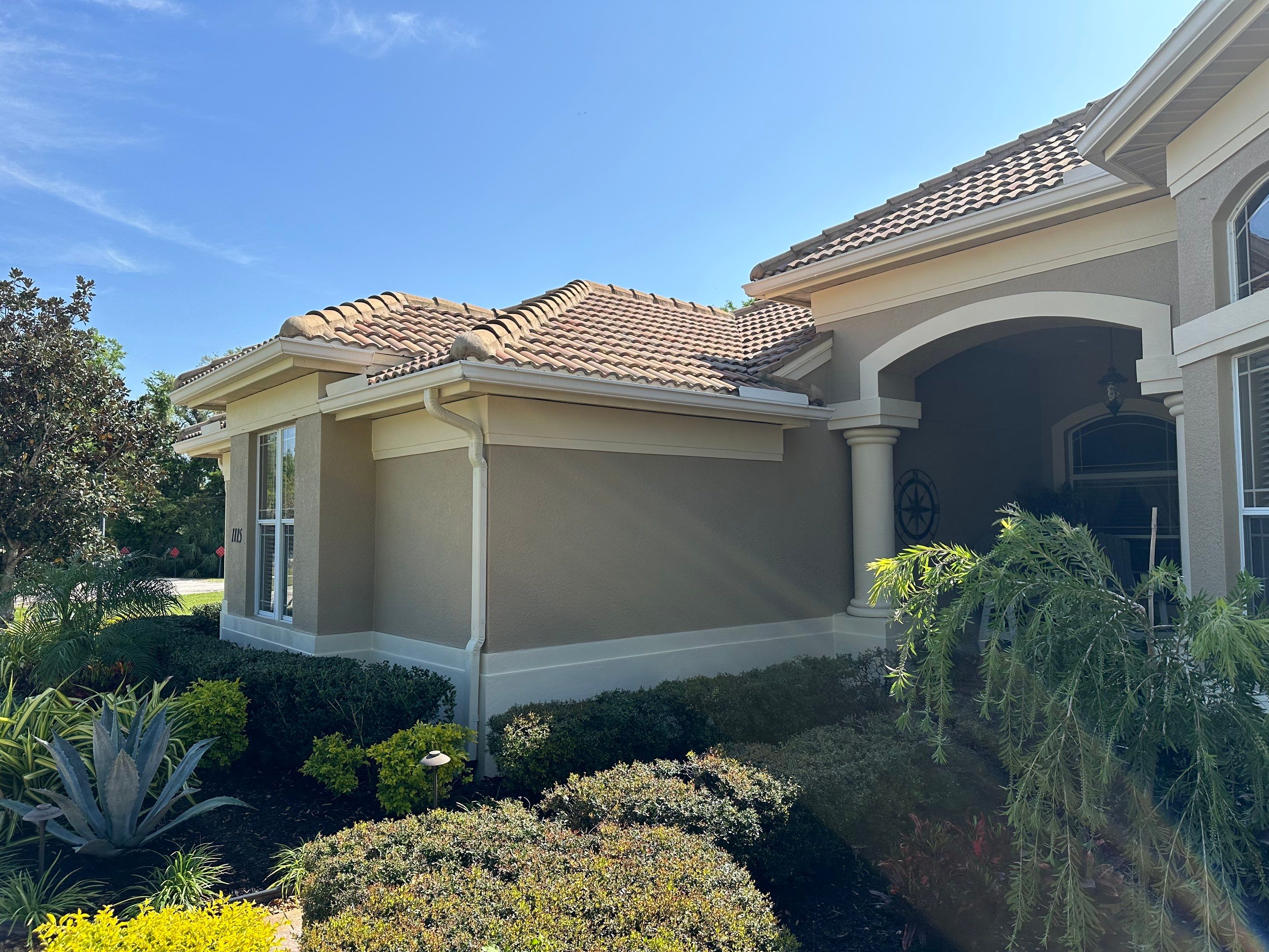 Concrete Tile Roof Cleaning in Winding River Community, Bradenton, FL | Sunshine AquaWash by Sunshine AquaWash