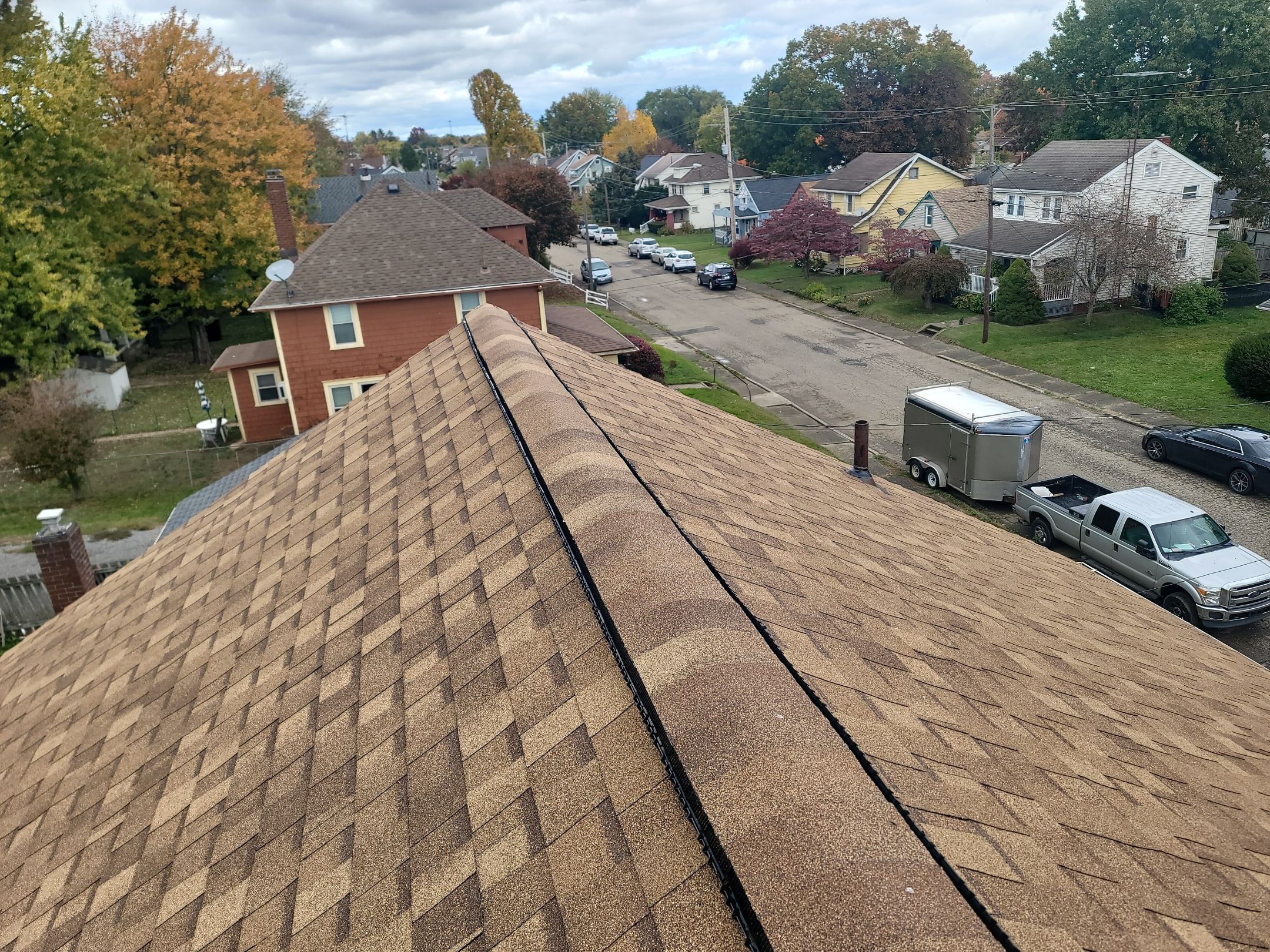 ATLAS PINNACLE COLOR: MORNING HARVEST DRIP EDGE: WHITE by Eagle Eye Roofing