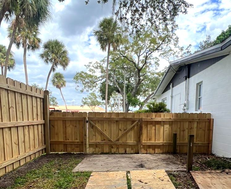 Wood Fence Installation using Board on Board Wood Fence by Asap fence and gates, LLC