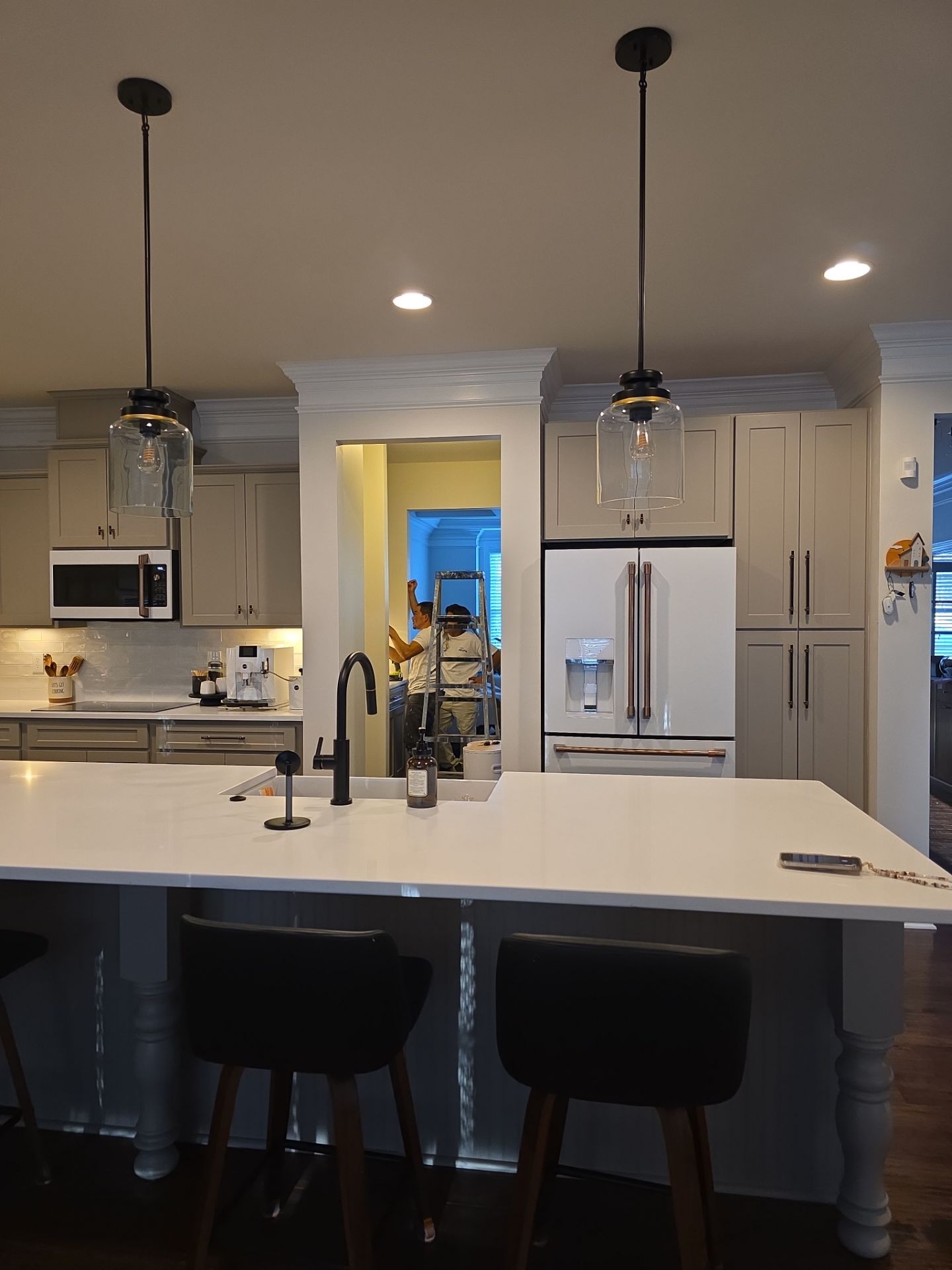 From Dated to Dazzling: A Bright Kitchen Transformation in Holly Springs by Elite Remodeling and Design LLC