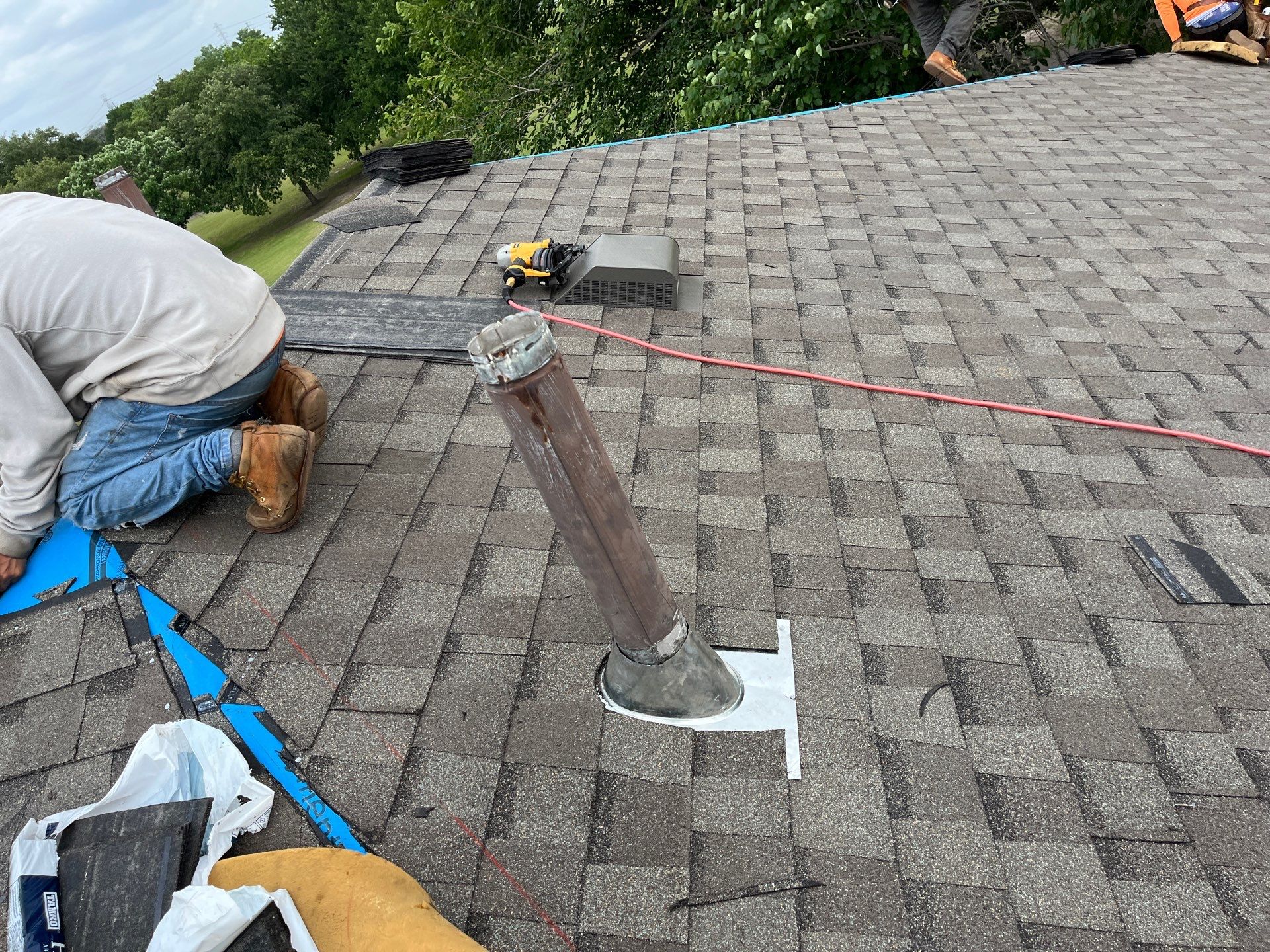 Residential Roofing Installation using Owen's Corning Duration (Lifetime) Shingles by Roof Repair Company