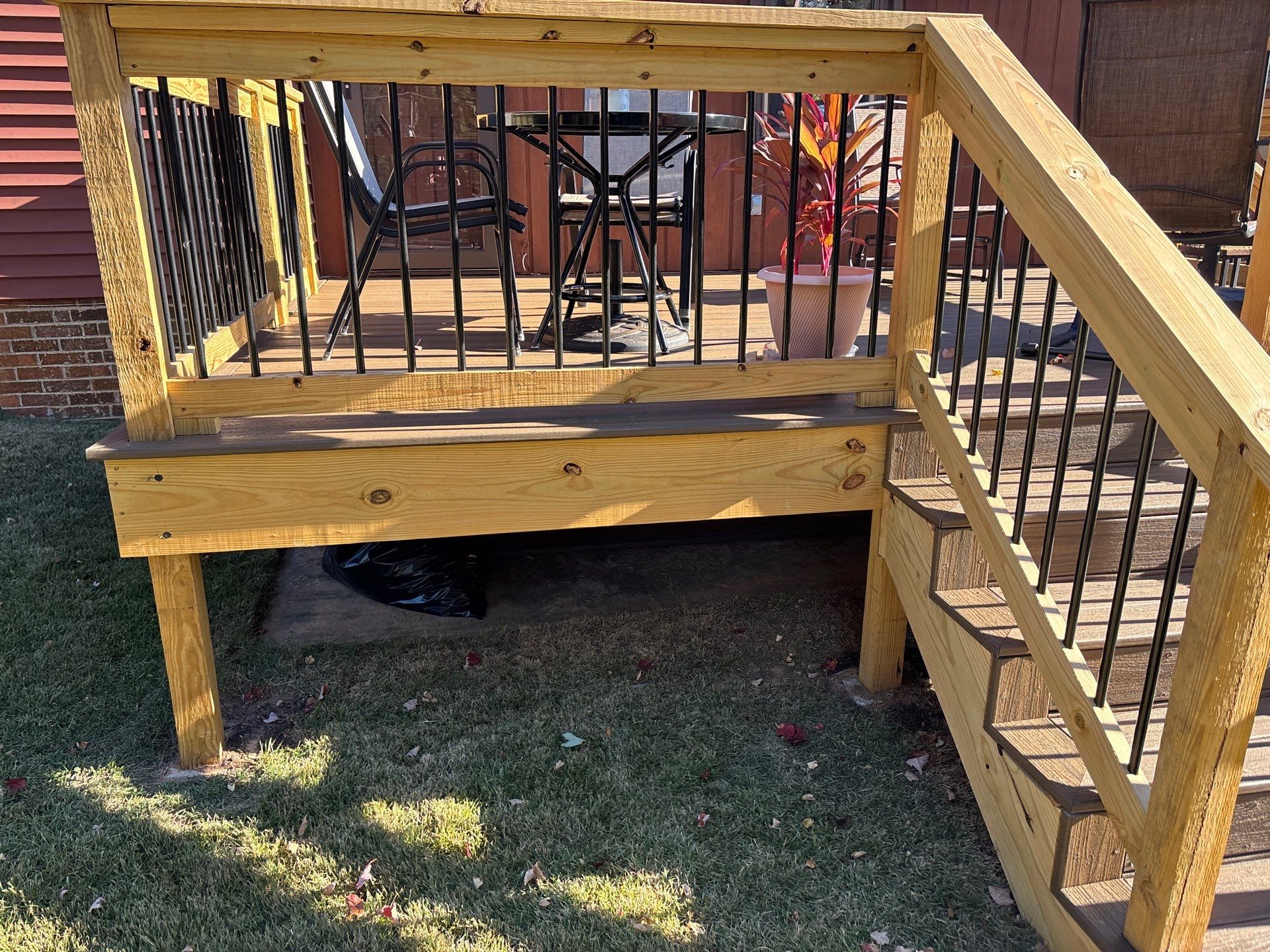 Wood Deck using Wood Sealant by DuraSeal