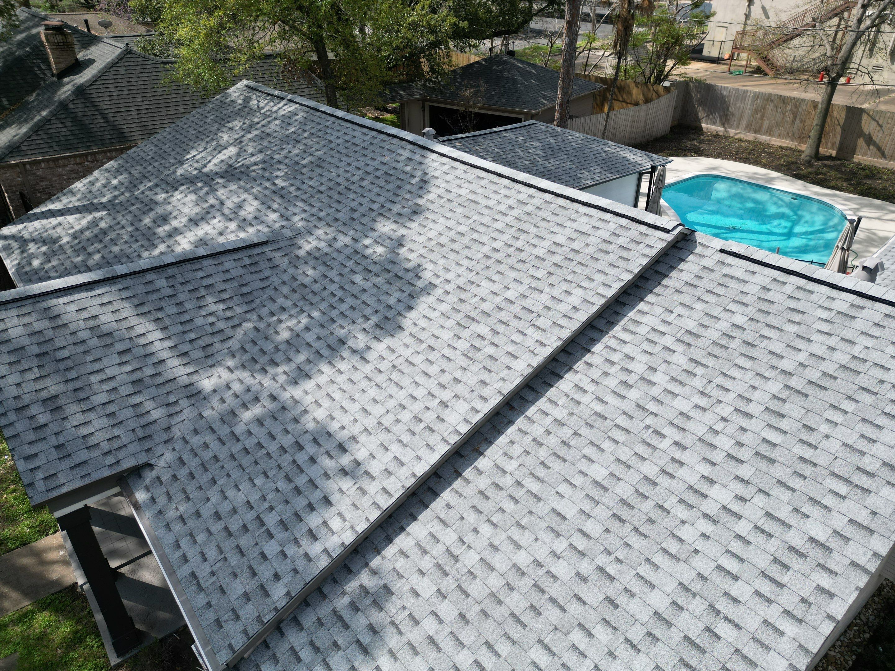 IKO Cambridge Dual Grey by HHH Roofing & Construction