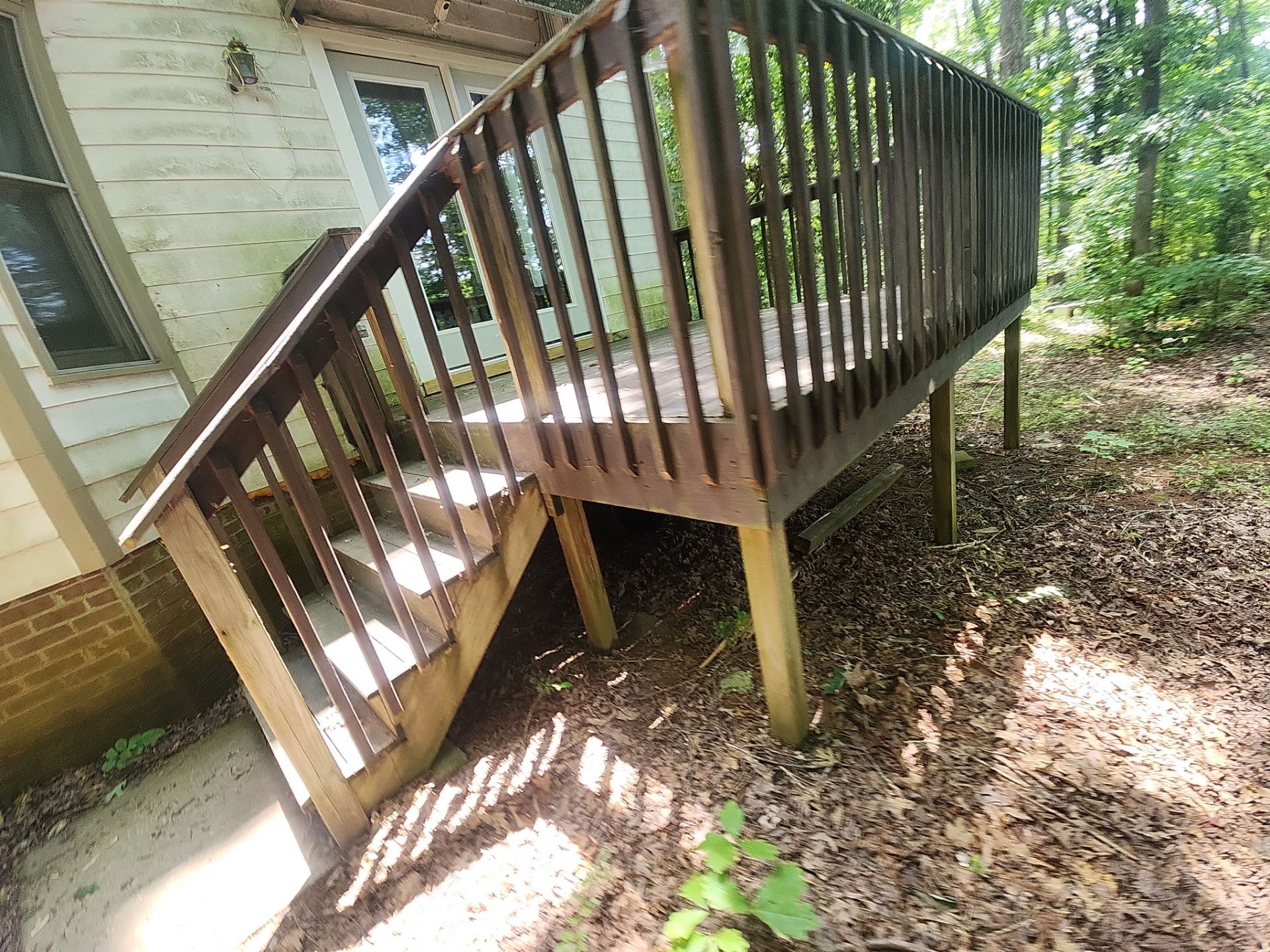 Wood Deck using Wood Sealant by DuraSeal