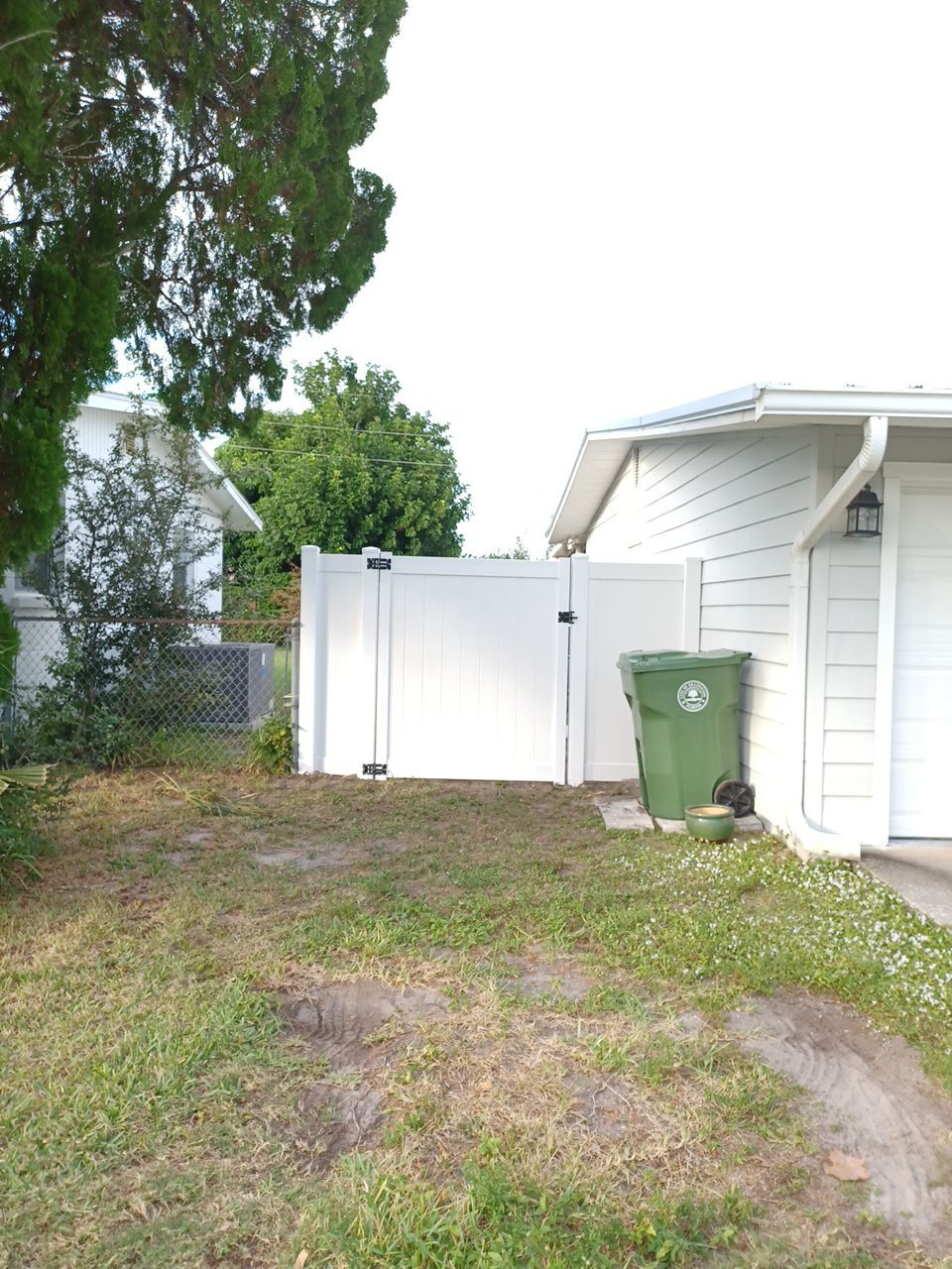 Bradenton, FL 6 ft. Tall White Vinyl Privacy Fence  by Asap fence and gates, LLC
