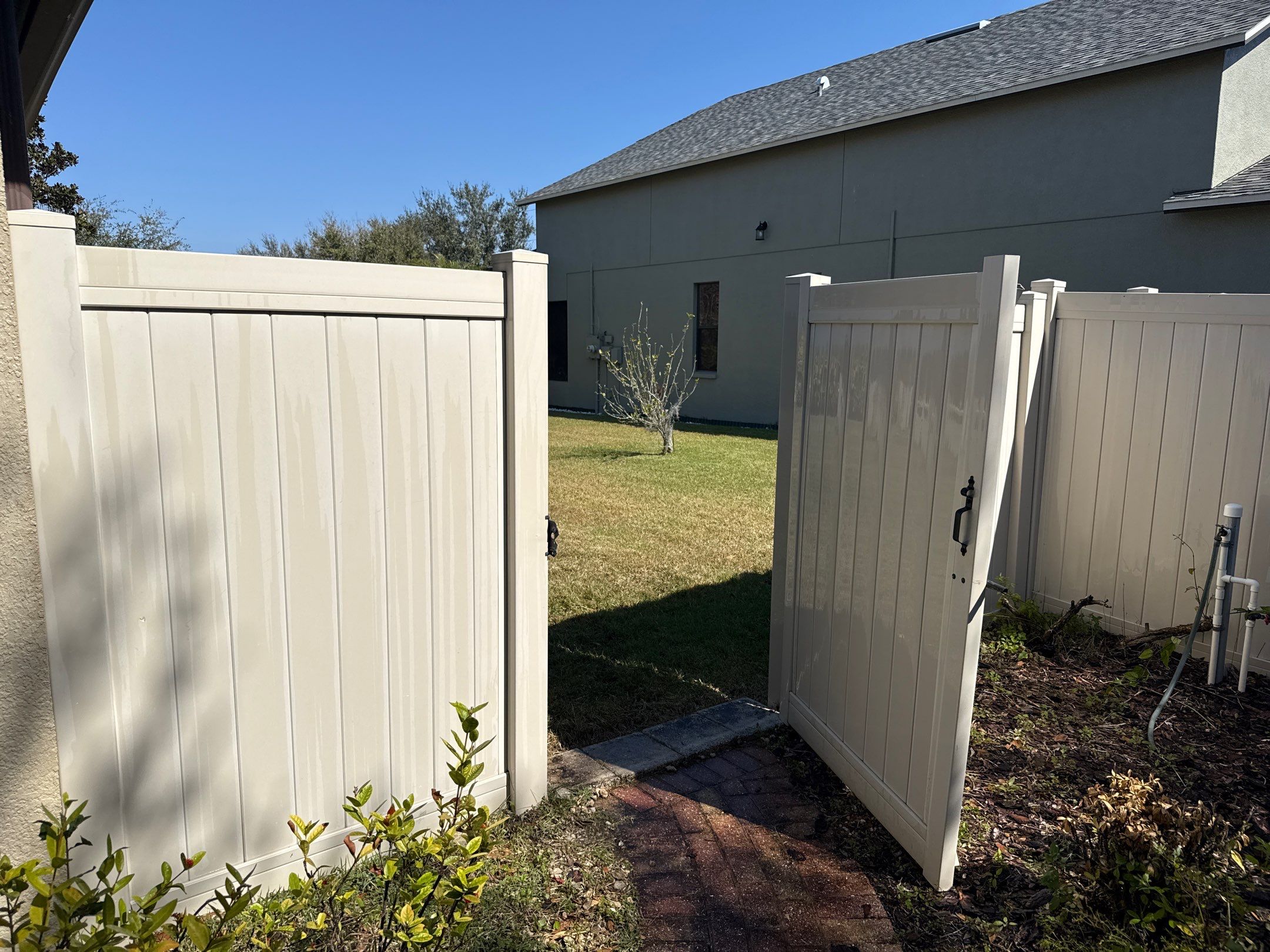 House Wash, Fence Cleaning & Driveway Cleaning in Lexington – Parrish, FL by Sunshine AquaWash