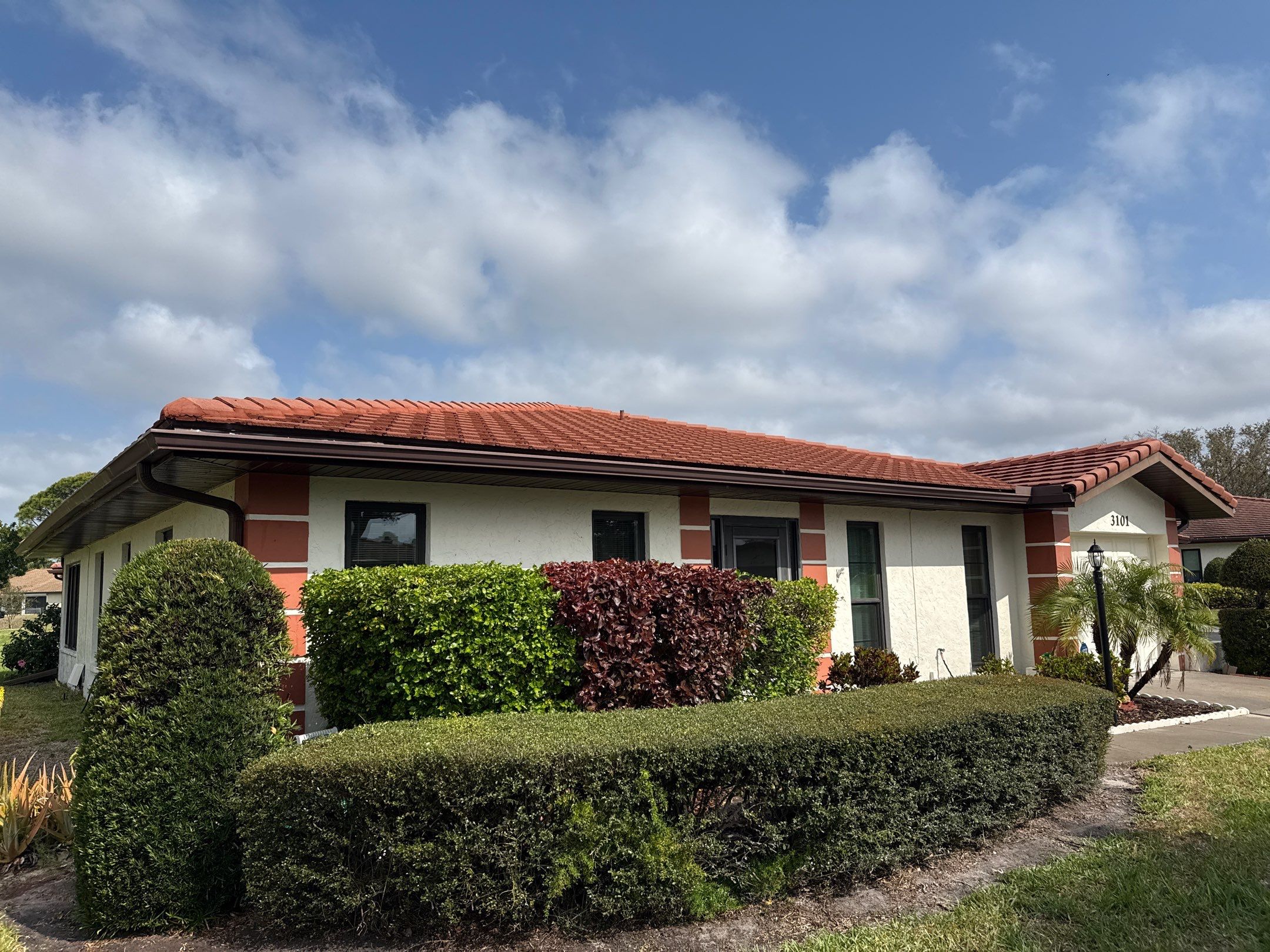 Tile Roof Cleaning – Vivenda at Bradenton I (5-Star Review & Neighbor Referrals) by Sunshine AquaWash